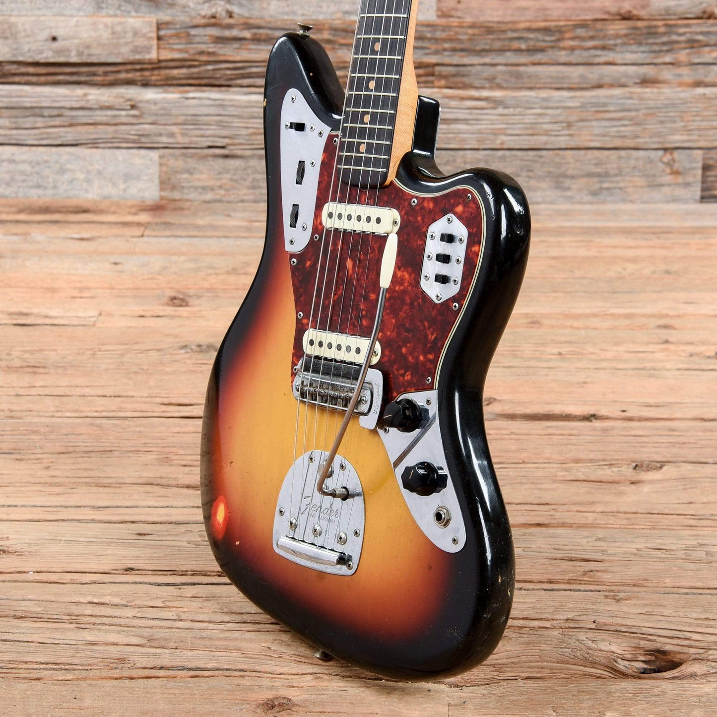 Fender Jaguar Sunburst 1963 Electric Guitars / Solid Body