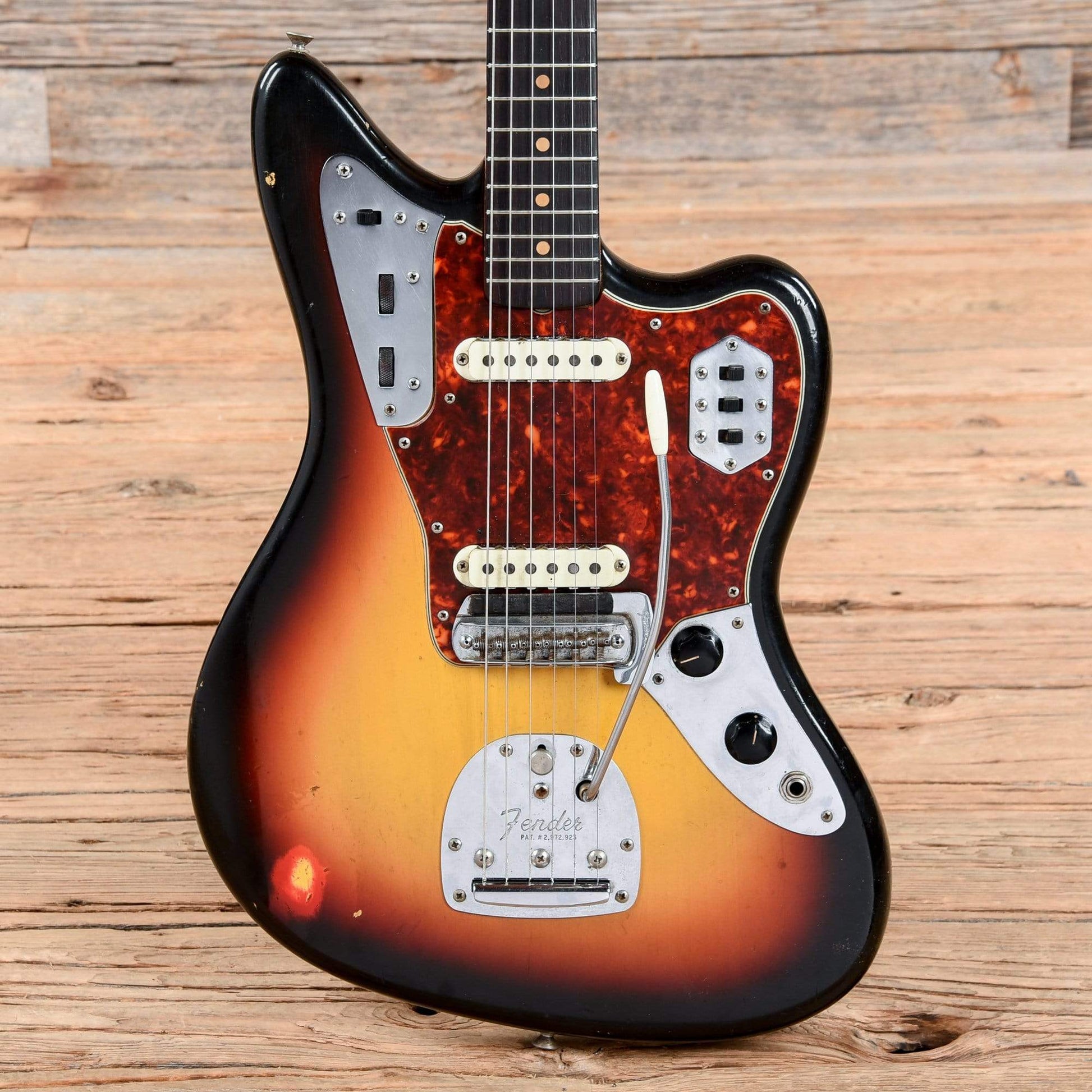 Fender Jaguar Sunburst 1963 Electric Guitars / Solid Body