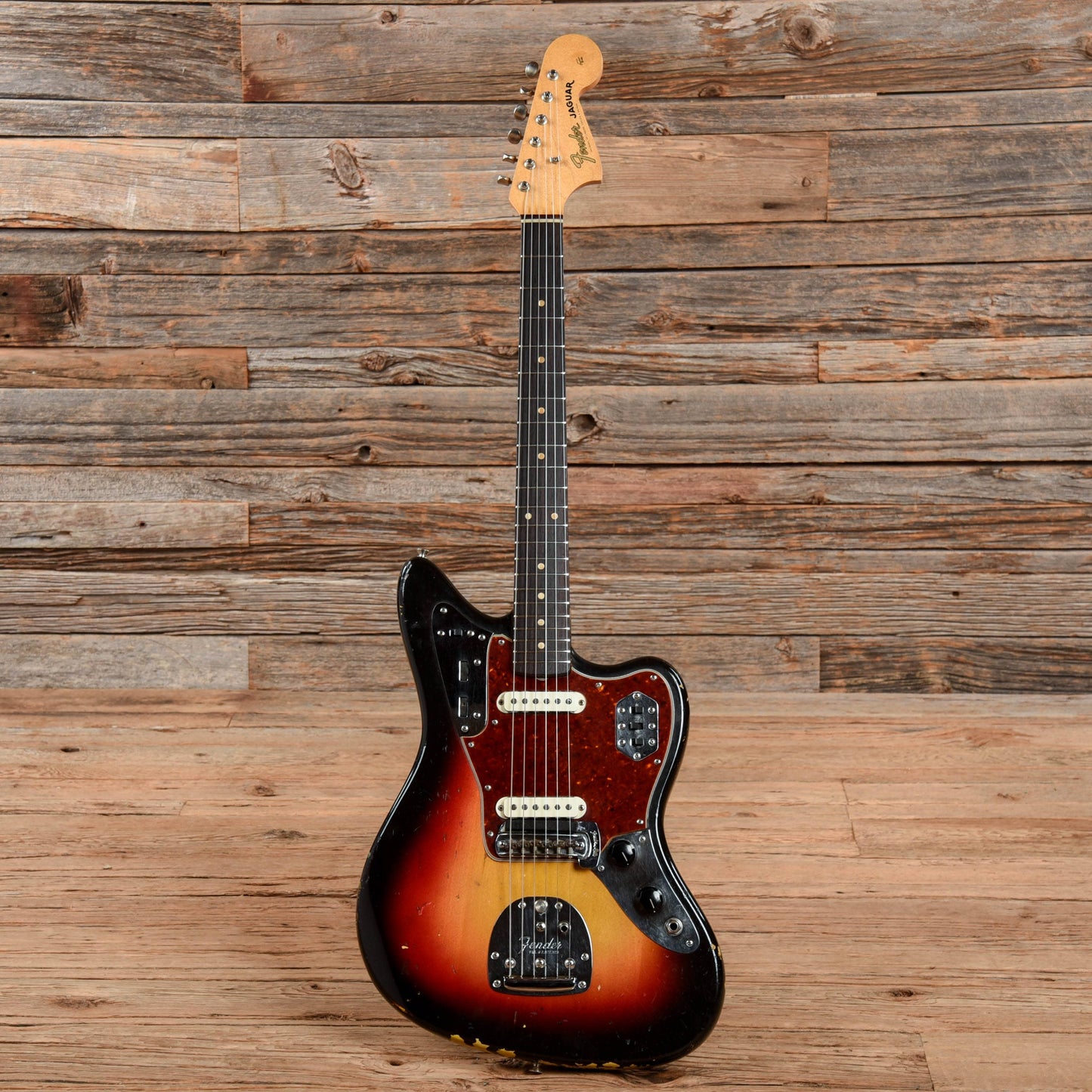 Fender Jaguar Sunburst 1964 Electric Guitars / Solid Body