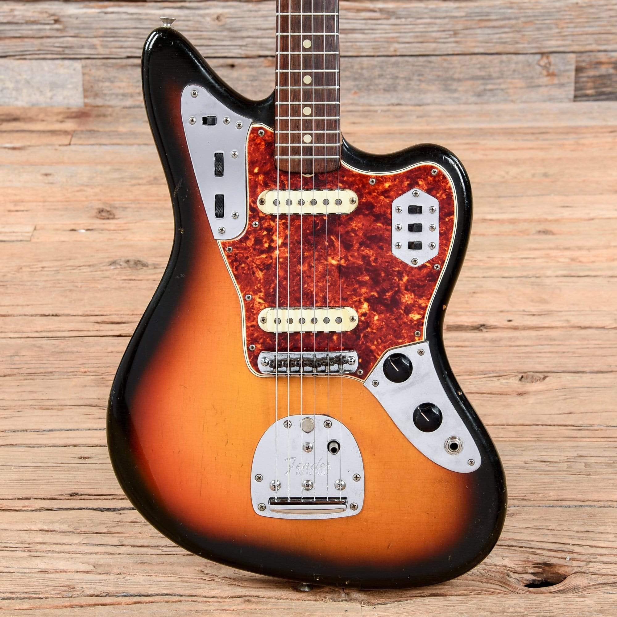 Fender Jaguar Sunburst 1965 – Chicago Music Exchange