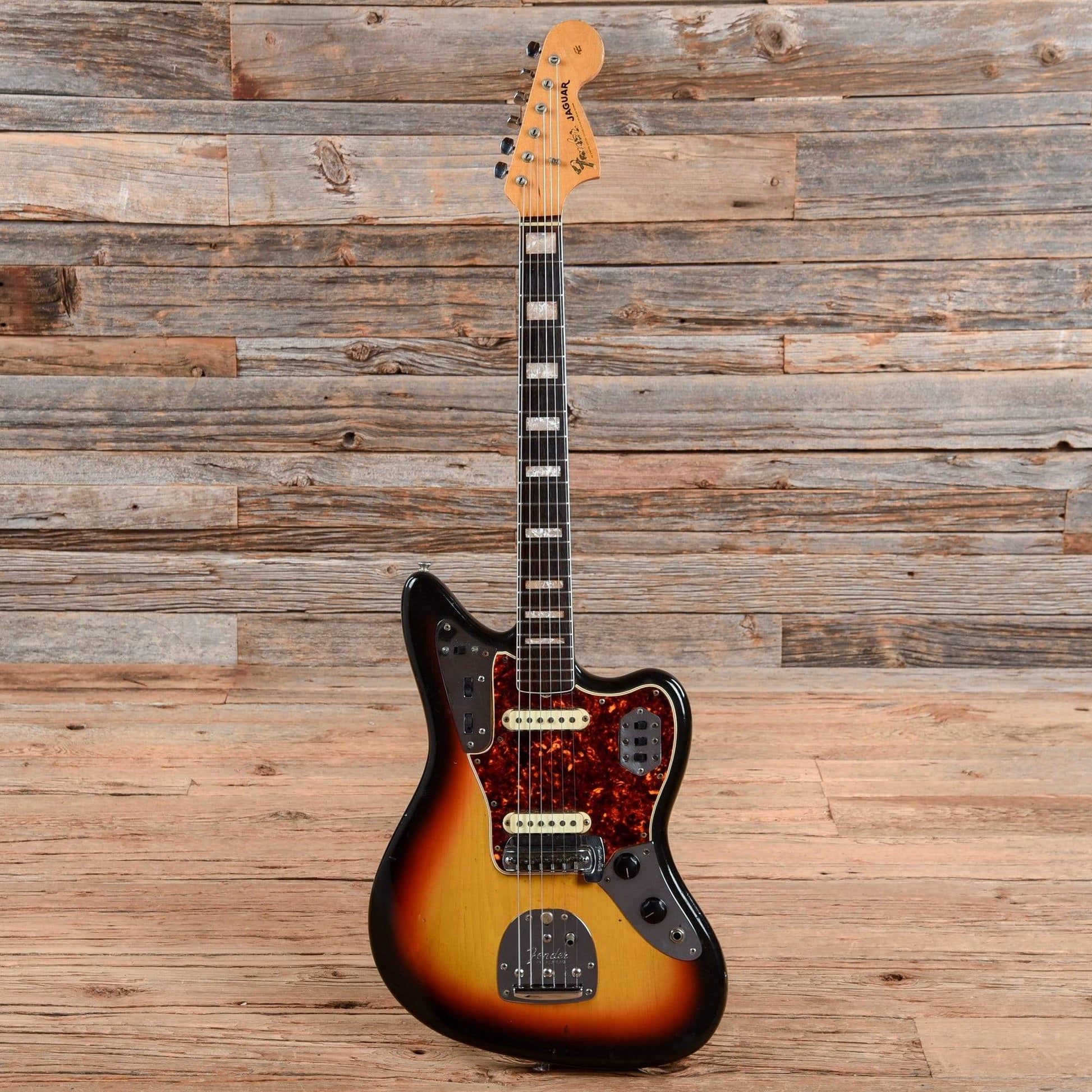 Fender Jaguar Sunburst 1966 Electric Guitars / Solid Body