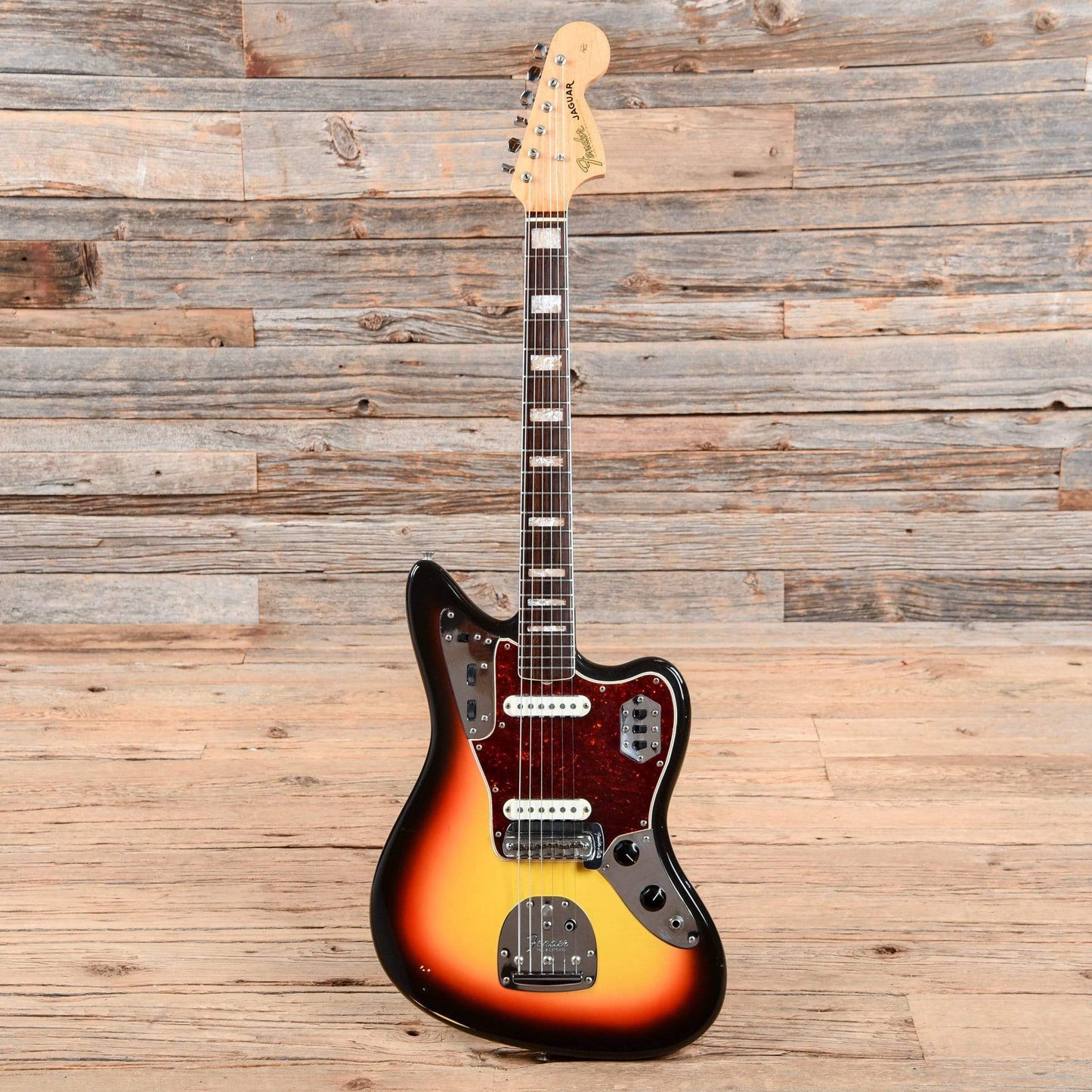 Fender Jaguar Sunburst 1966 Electric Guitars / Solid Body