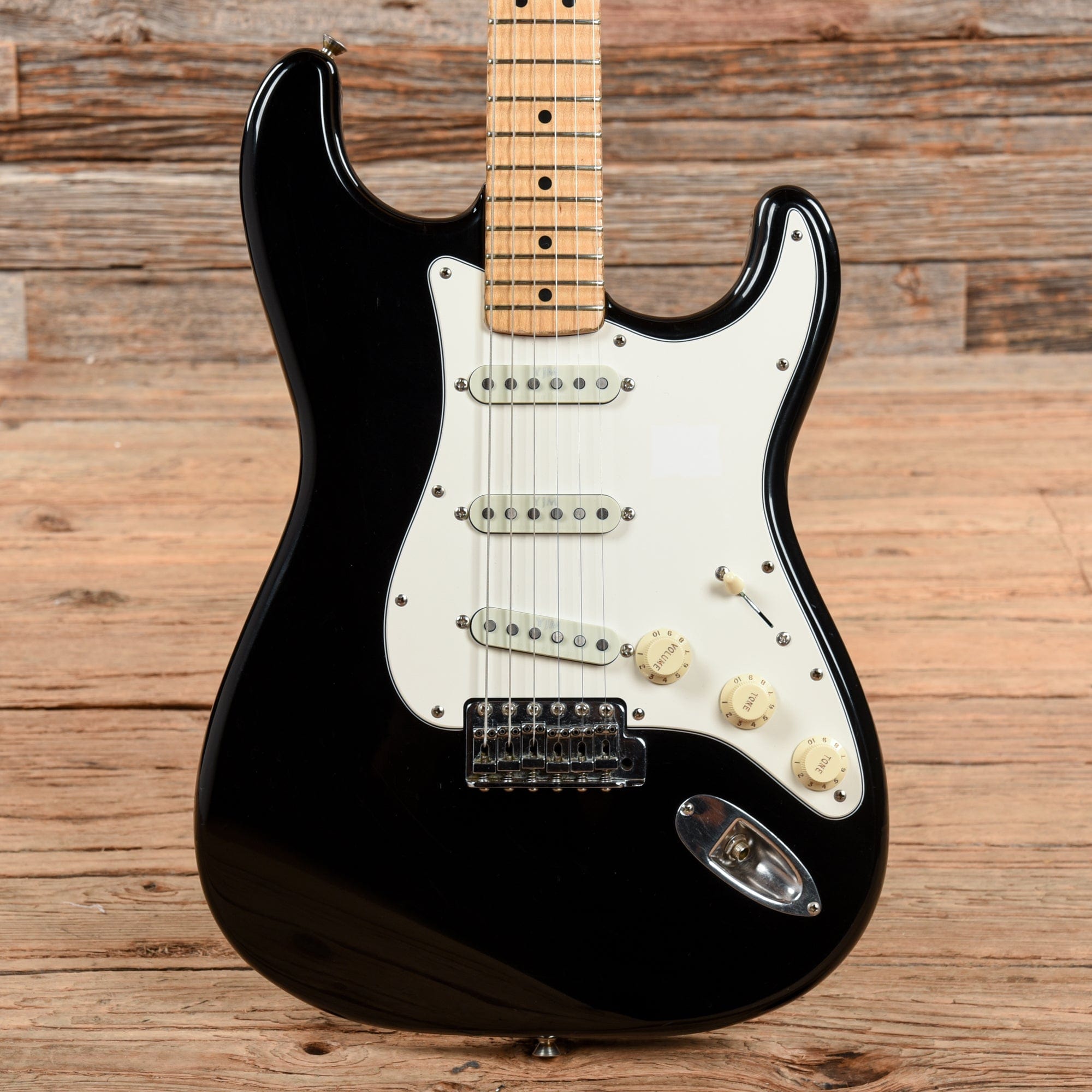 Fender Japan Yngwie Malmsteen Stratocaster Black 1990 – Chicago
