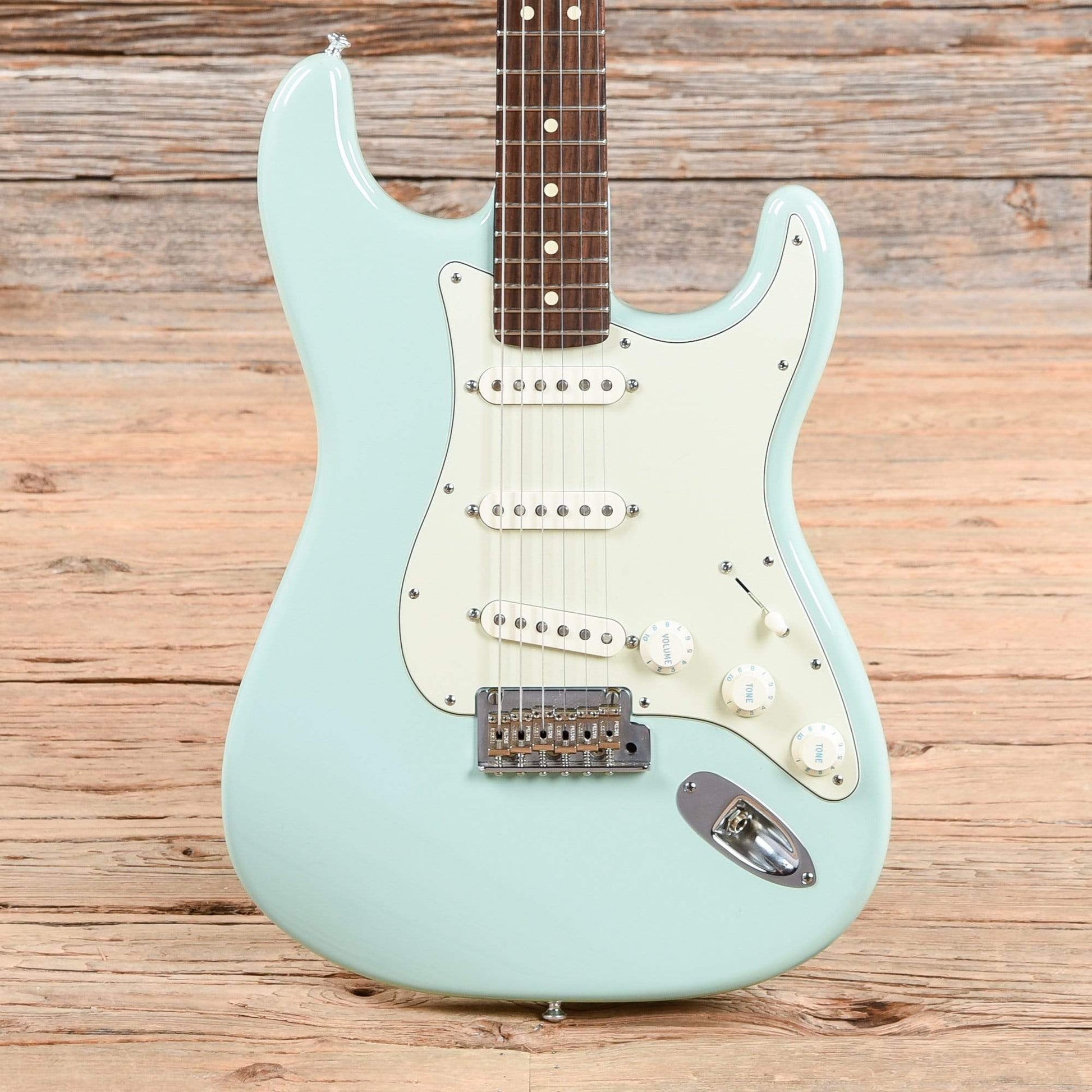 Fender Limited Edition American Pro Stratocaster w/Rosewood Neck Daphne Blue 2015 Electric Guitars / Solid Body