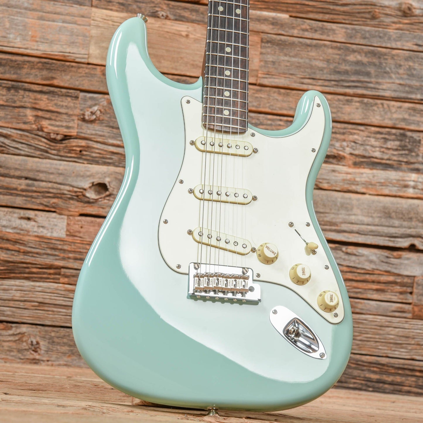 Fender Limited Edition American Professional Stratocaster w/ Rosewood Neck Daphne Blue 2017 Electric Guitars / Solid Body