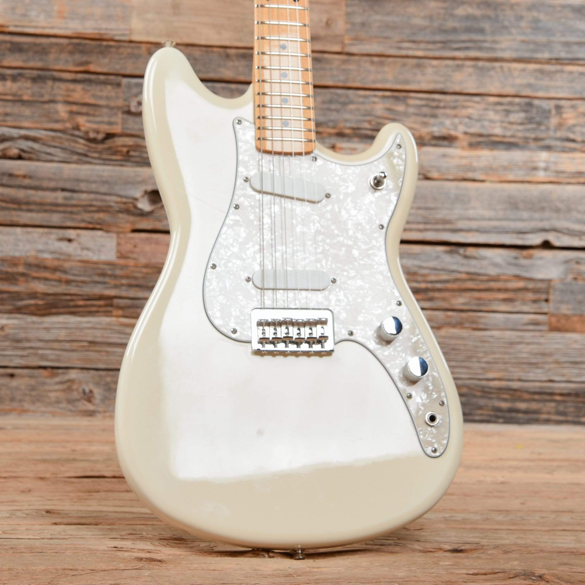 Fender Offset Series Duo-Sonic Arctic White 2016 – Chicago Music Exchange