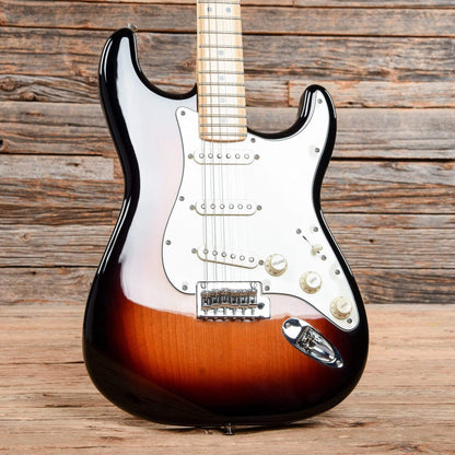 Fender Player Stratocaster 3-Tone Sunburst 2019 Electric Guitars / Solid Body