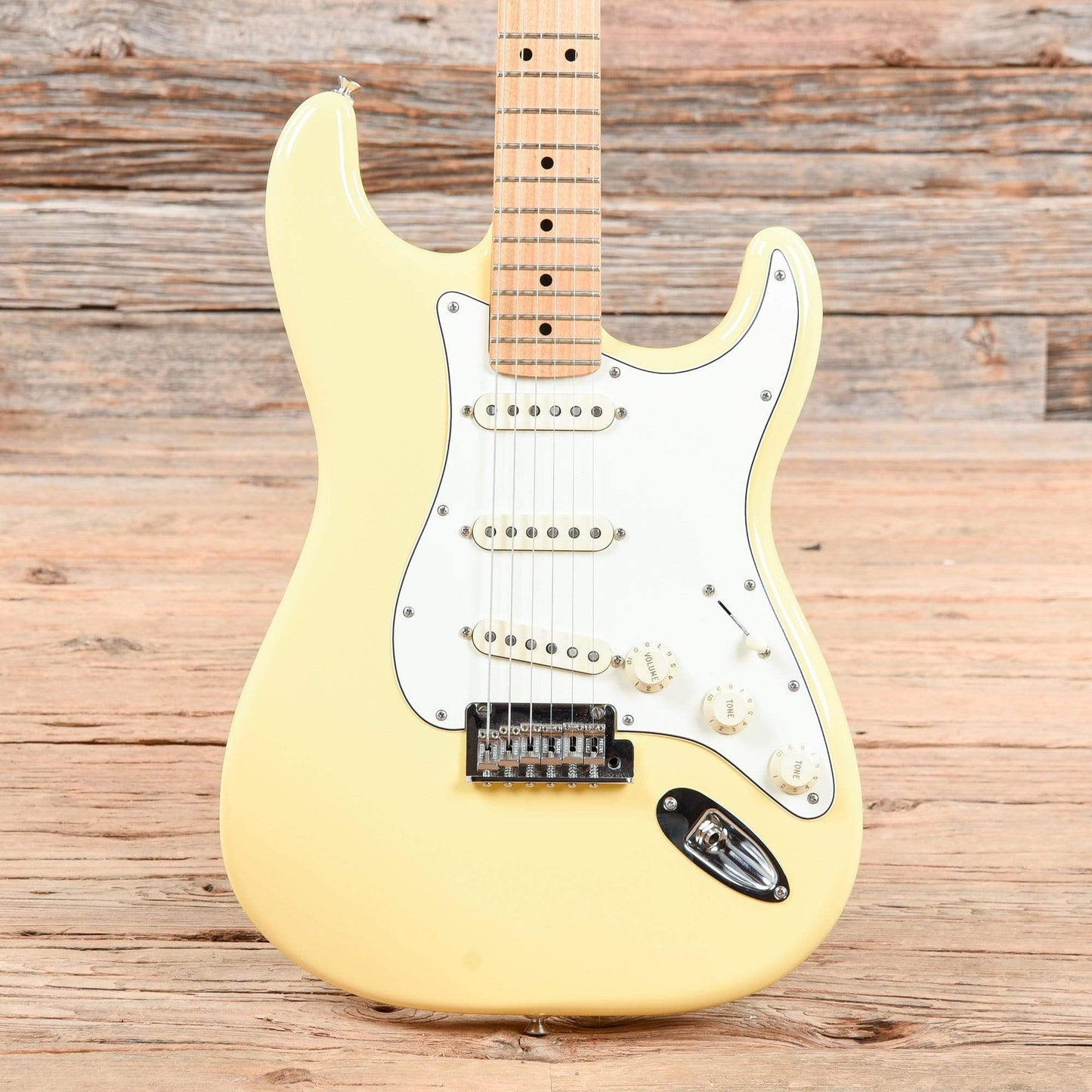 Fender Player Stratocaster Buttercream 2017 Electric Guitars / Solid Body