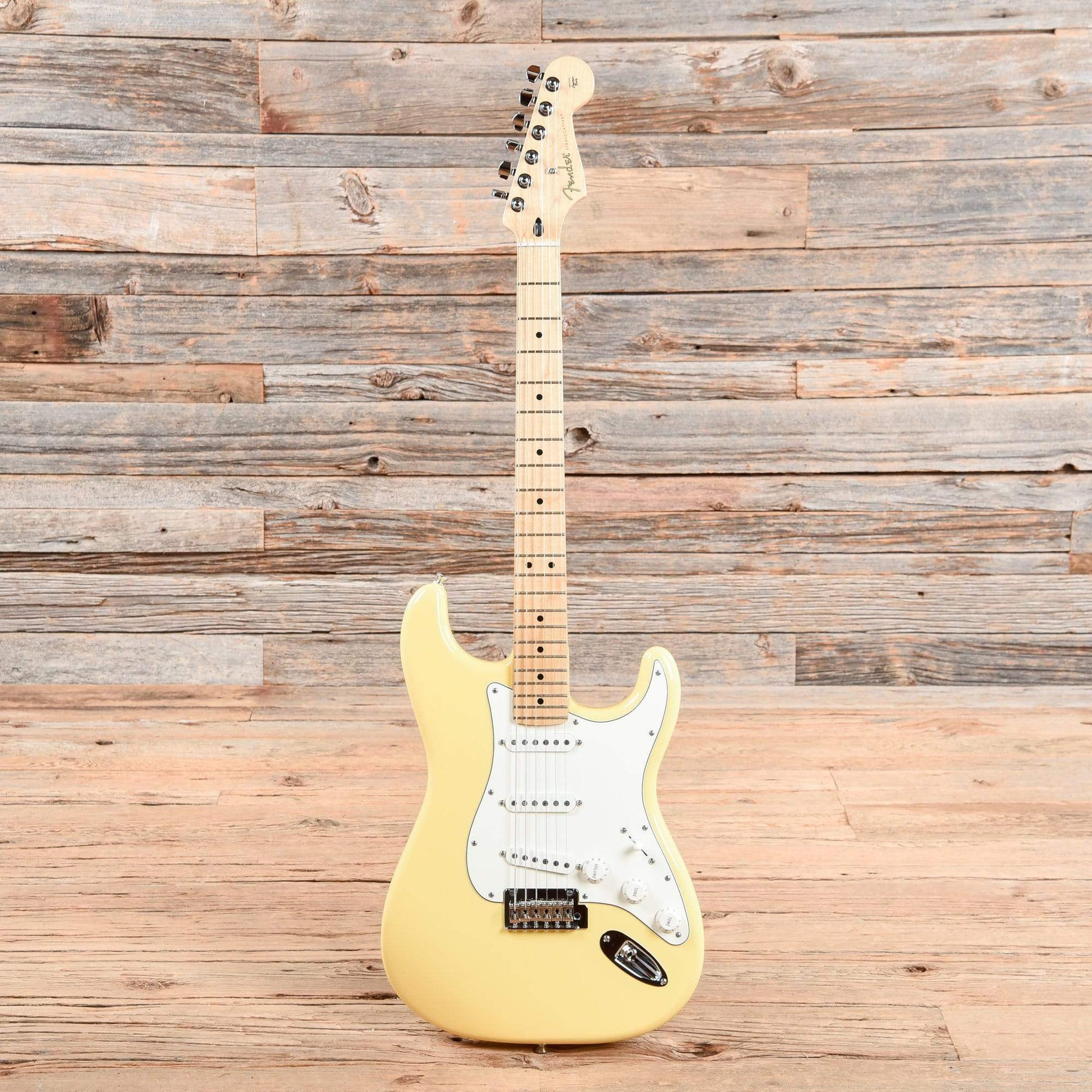 Fender Player Stratocaster Buttercream 2018 Electric Guitars / Solid Body