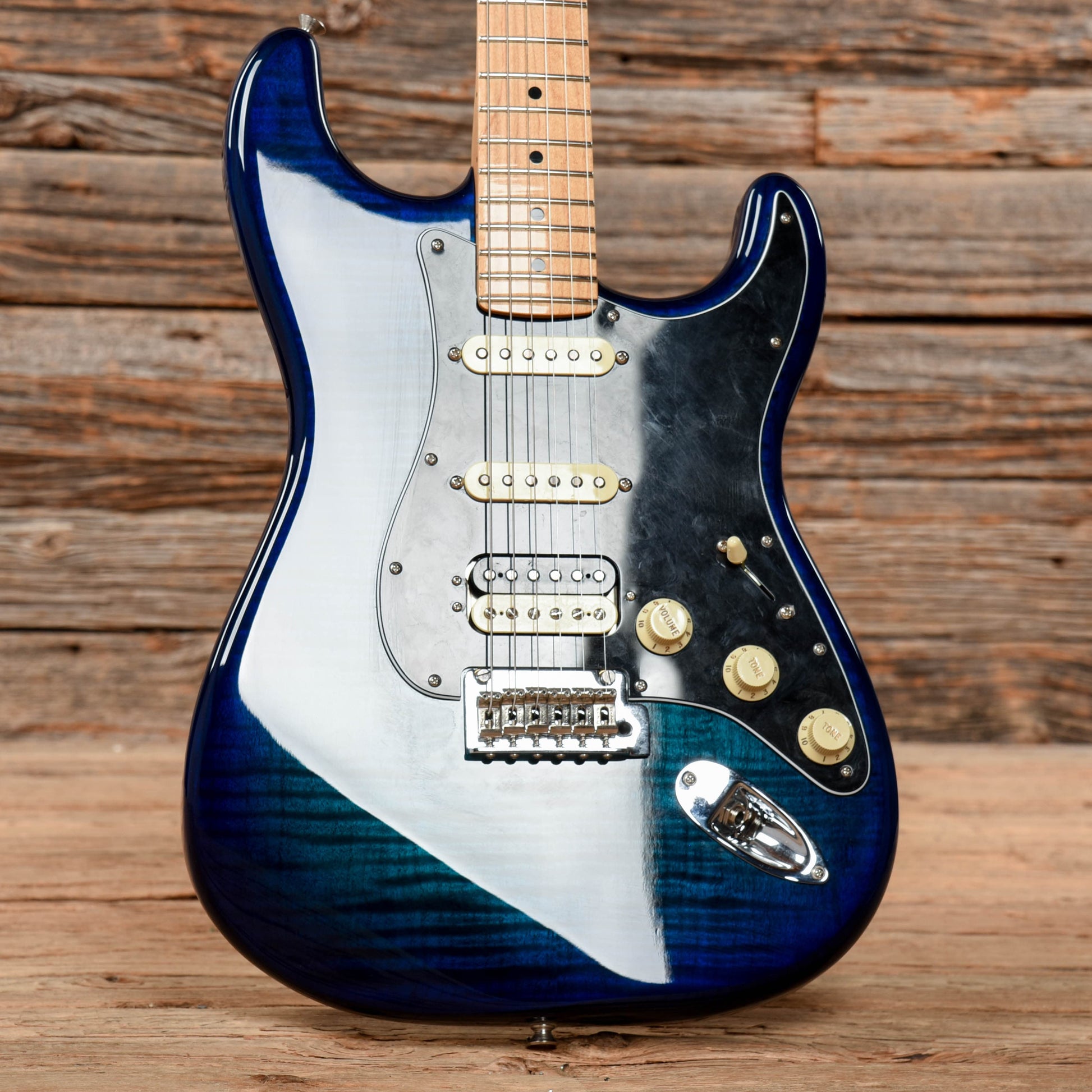 Fender Player Stratocaster HSS Plus Top Blue Burst 2019 Electric Guitars / Solid Body