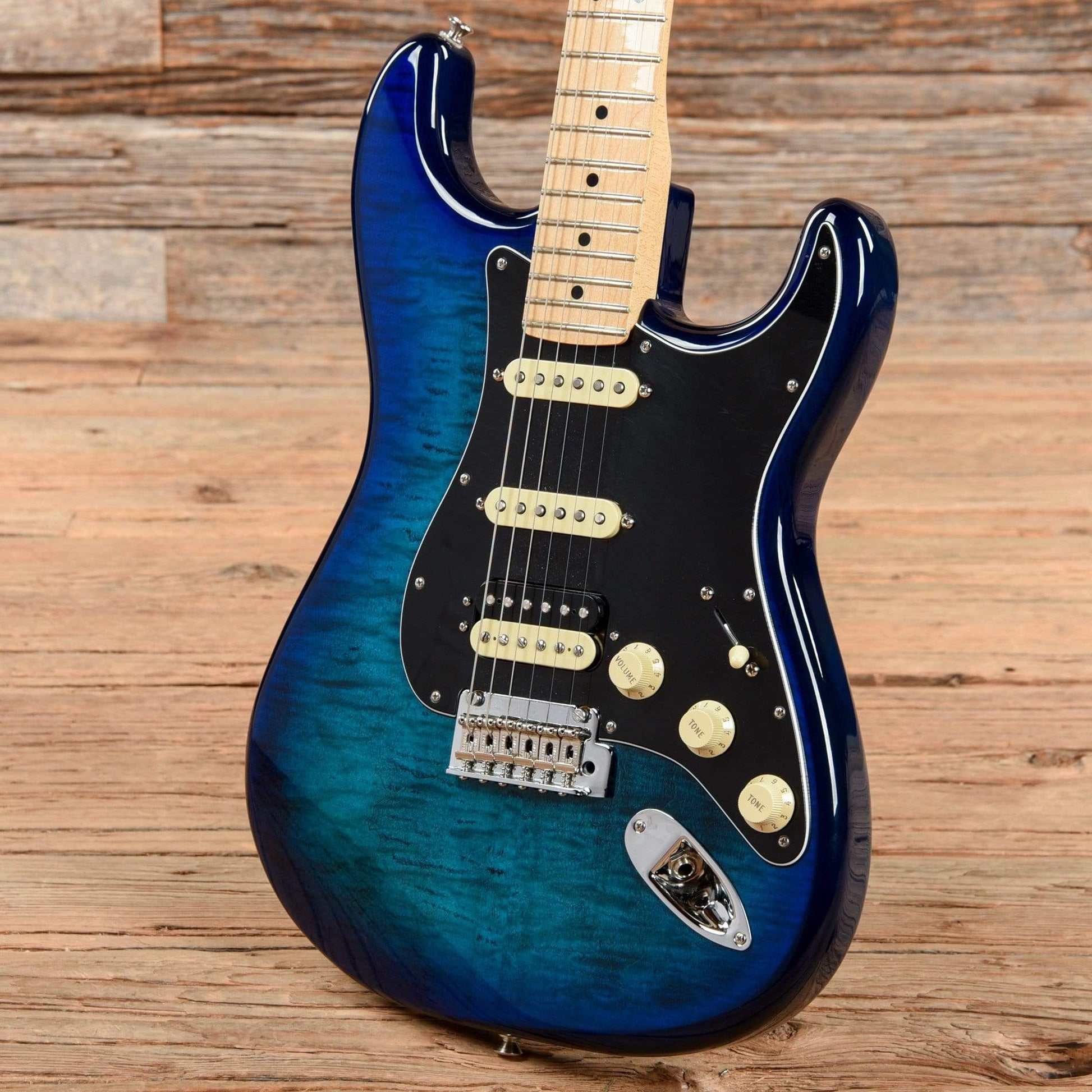 Fender Player Stratocaster HSS Plus Top Blue Burst 2020 Electric Guitars / Solid Body