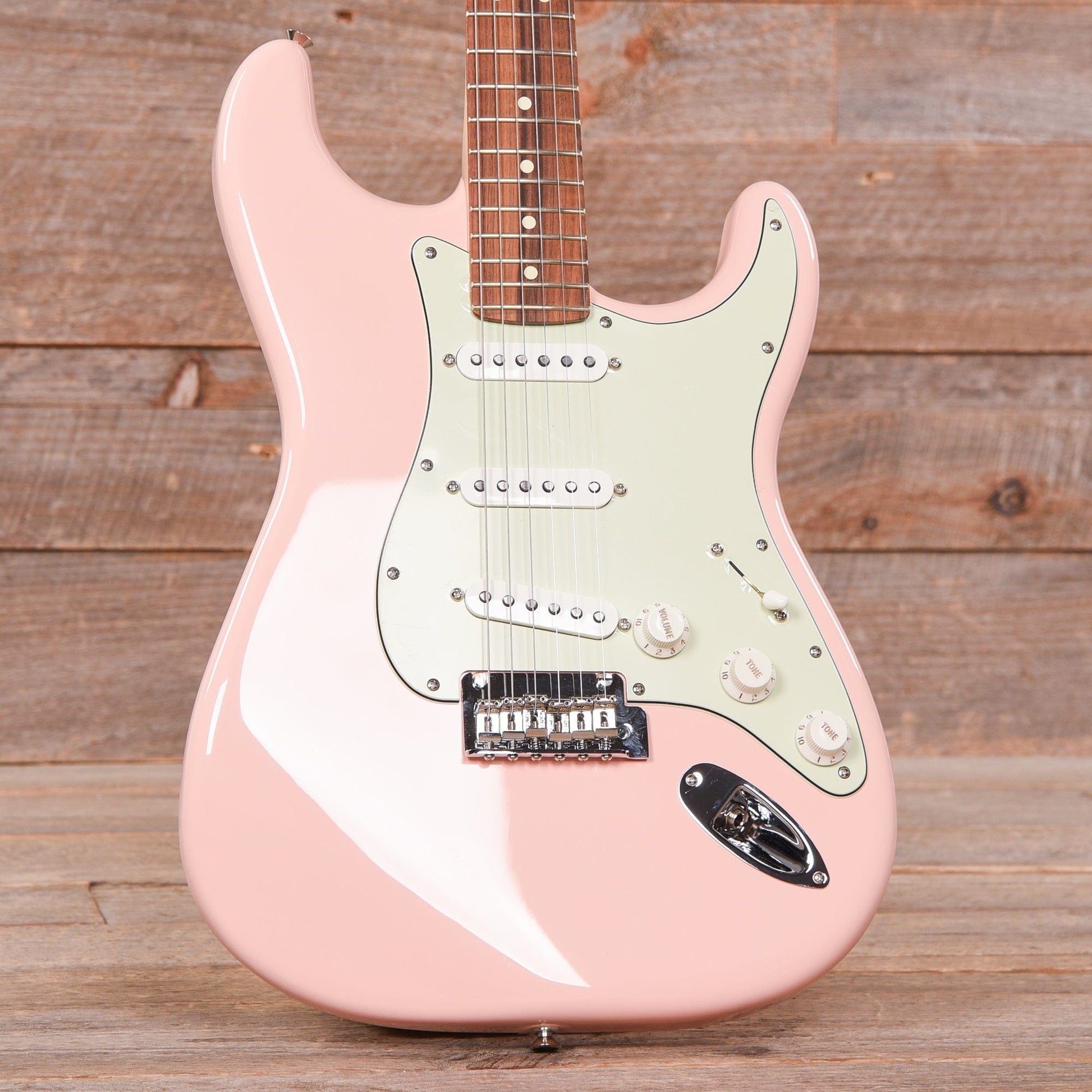 Fender Player Stratocaster Shell Pink w/3-Ply Mint Pickguard Electric Guitars / Solid Body