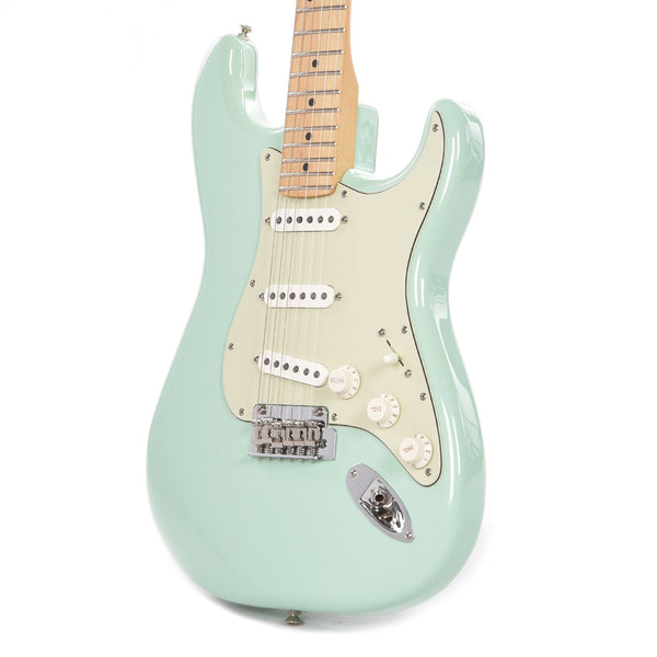 Fender Player Stratocaster Surf Green w/3-Ply Mint Pickguard – Chicago ...