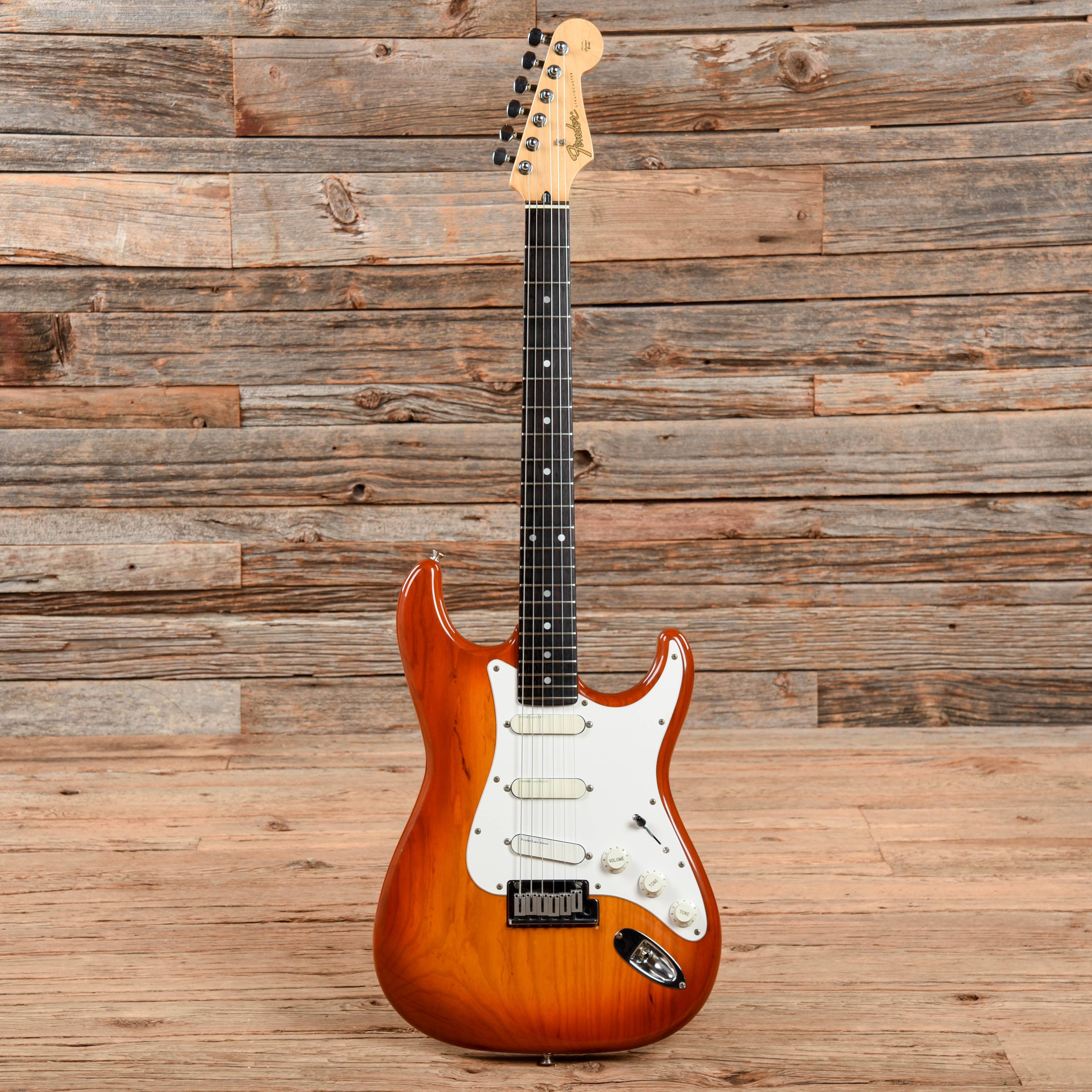 Fender Pro-Feel Stratocaster STR-850LS Sienna Sunburst – Chicago Music  Exchange