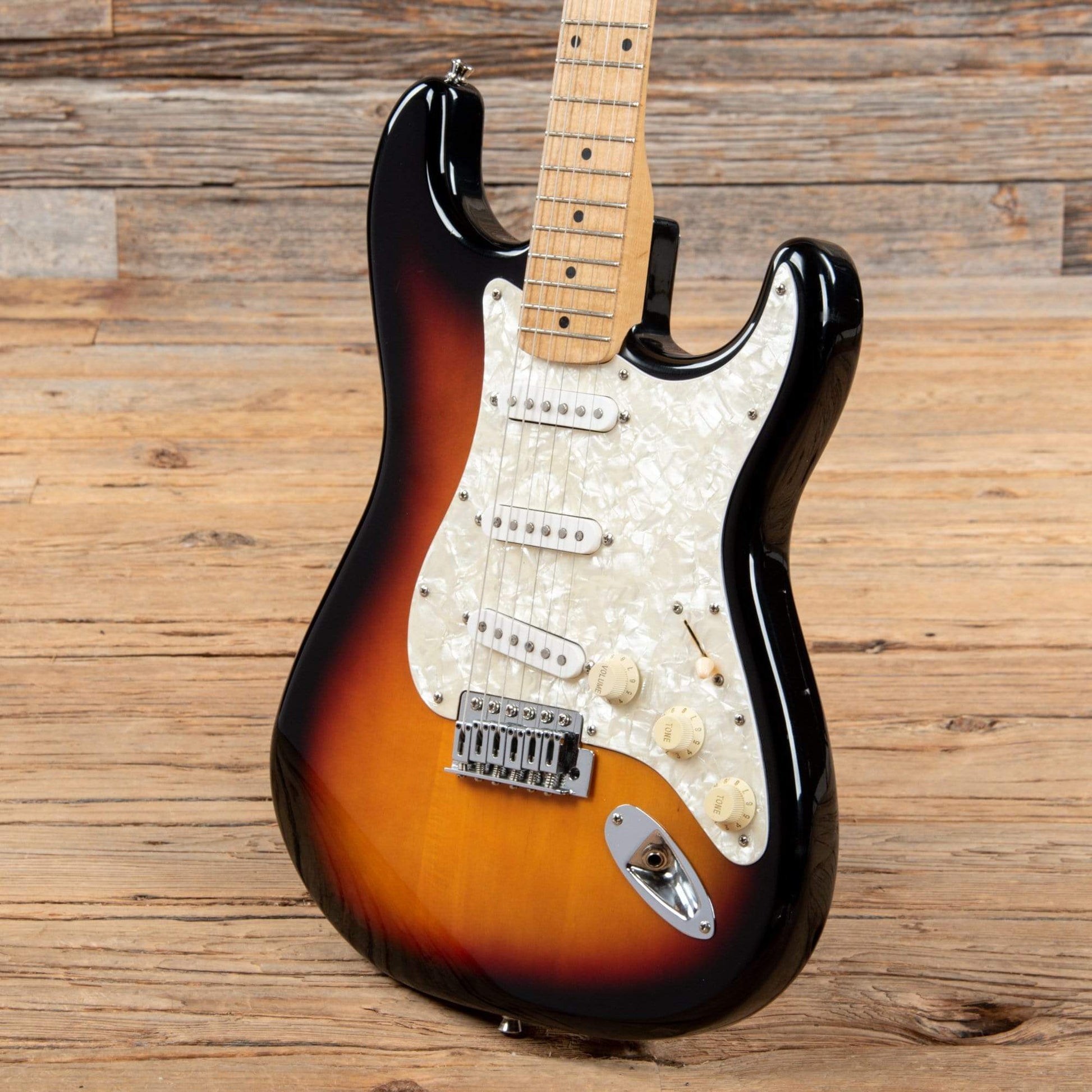 Fender "Squier Series" Standard Stratocaster Sunburst 1993 Electric Guitars / Solid Body