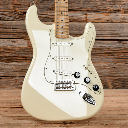 Fender Standard Stratocaster Arctic White 2009 Electric Guitars / Solid Body