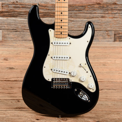 Fender Standard Stratocaster Black 2001 Electric Guitars / Solid Body