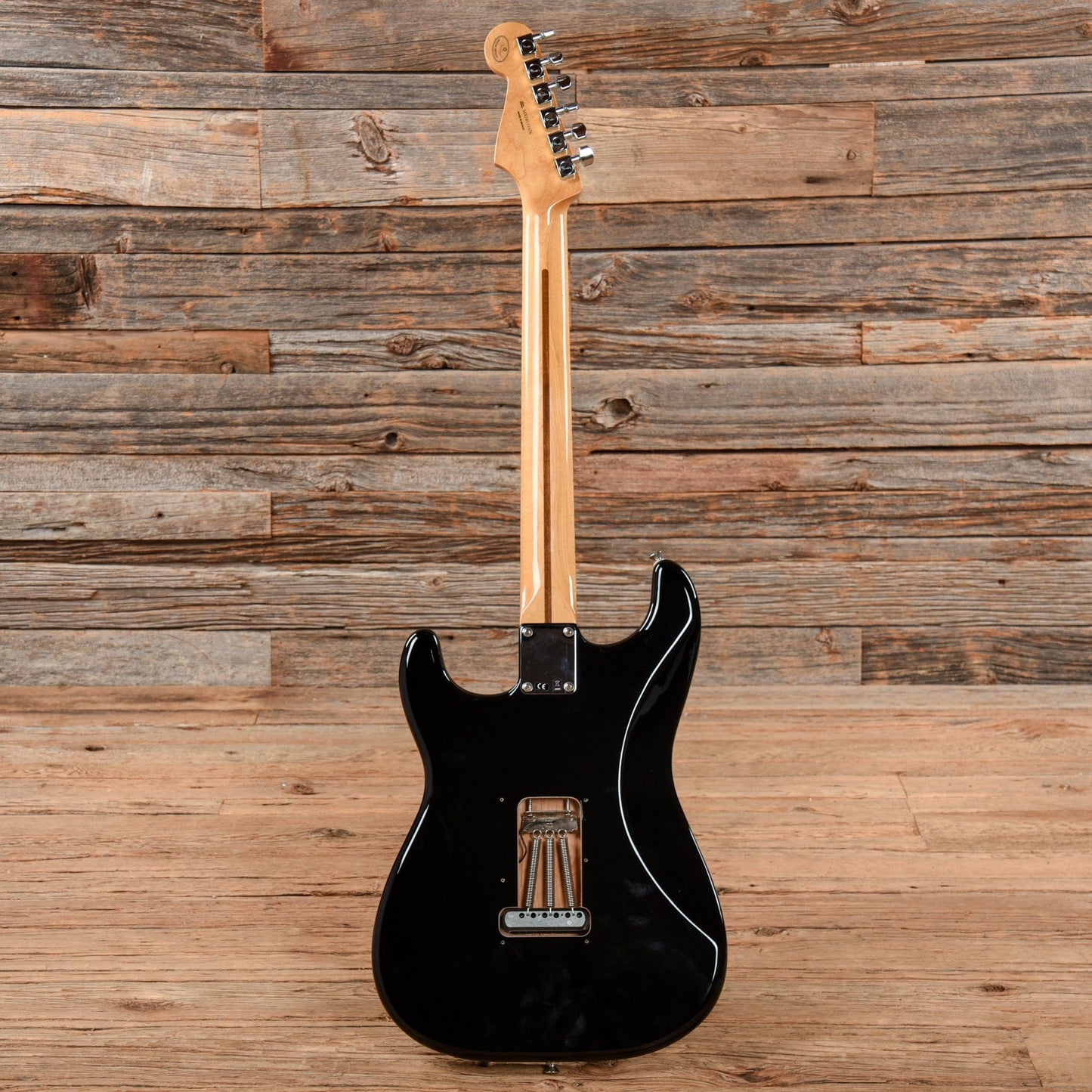 Fender Standard Stratocaster Black 2018 Electric Guitars / Solid Body