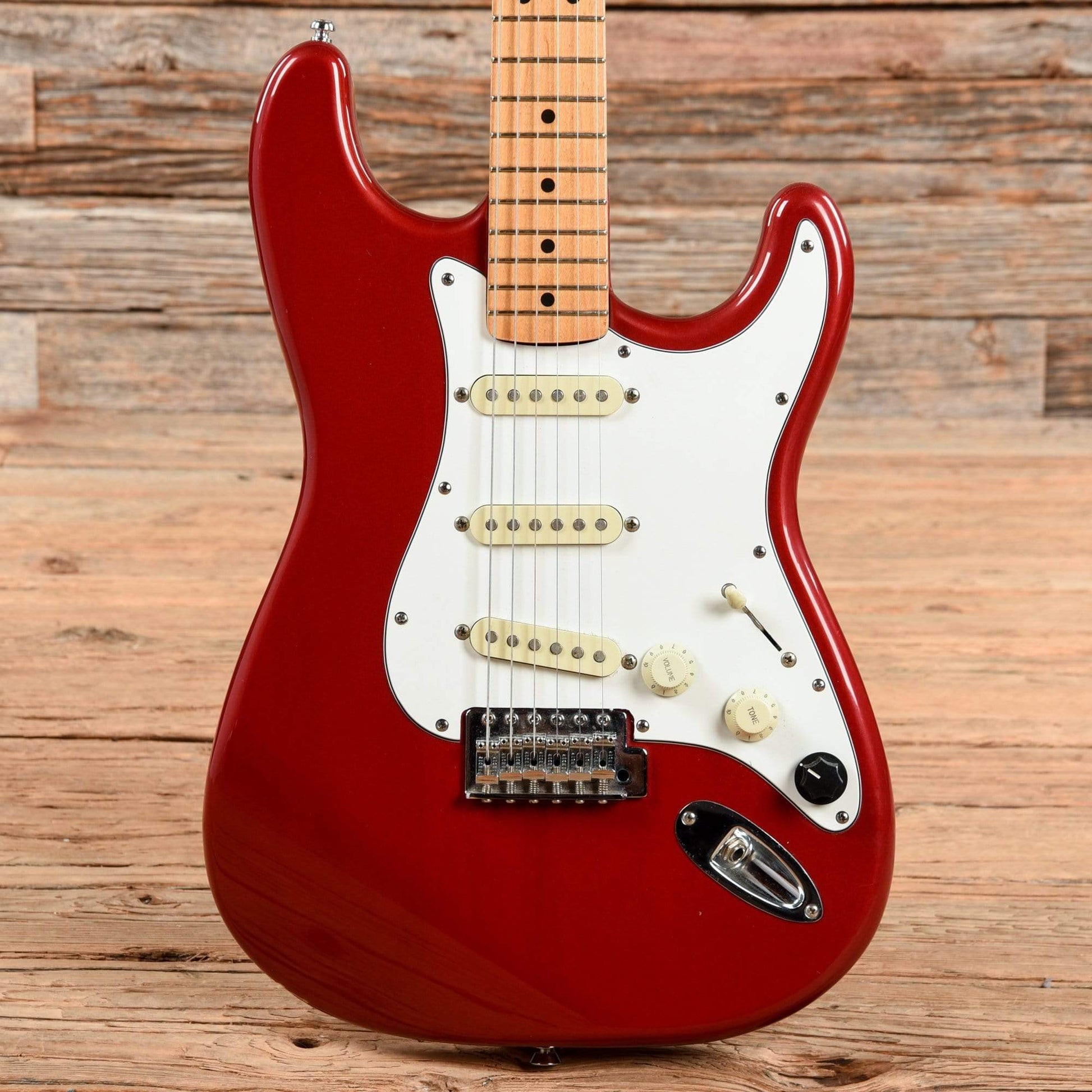 Fender Standard Stratocaster Candy Apple Red 1992 Electric Guitars / Solid Body