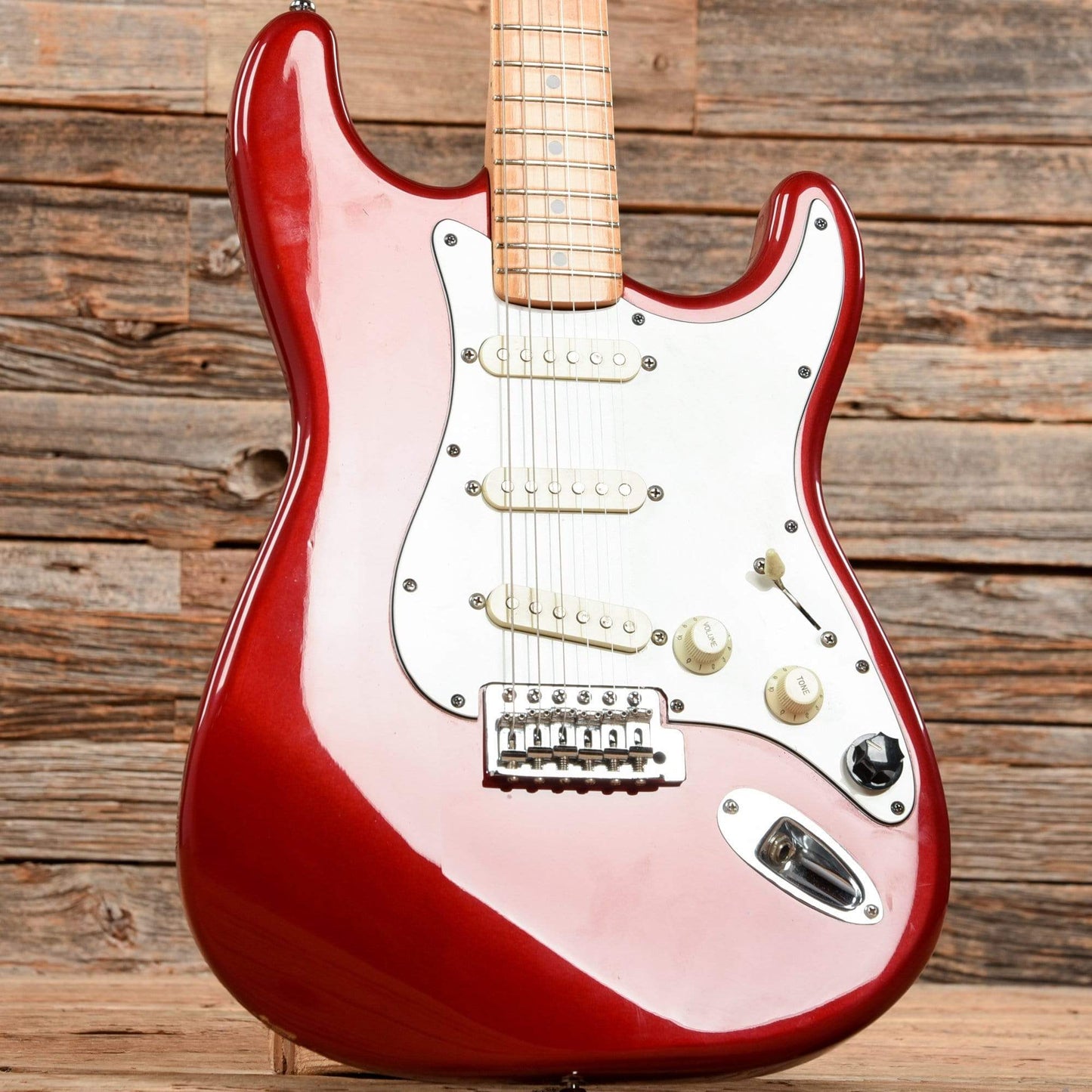 Fender Standard Stratocaster Candy Apple Red 1992 Electric Guitars / Solid Body