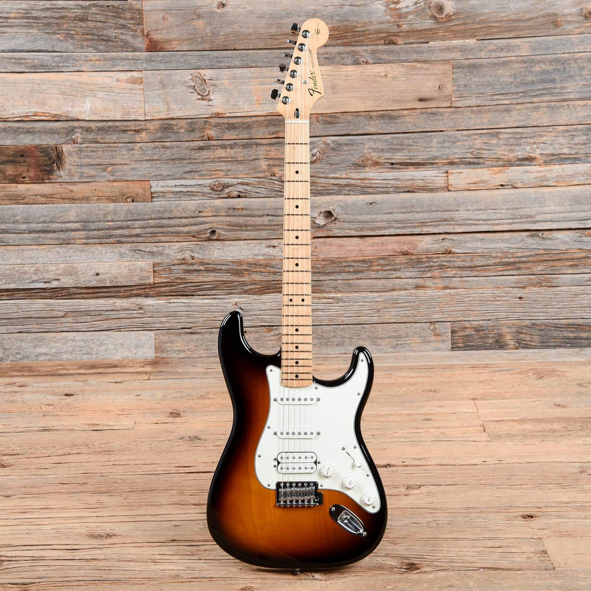 Fender Standard Stratocaster HSS Sunburst 2014 Electric Guitars / Solid Body