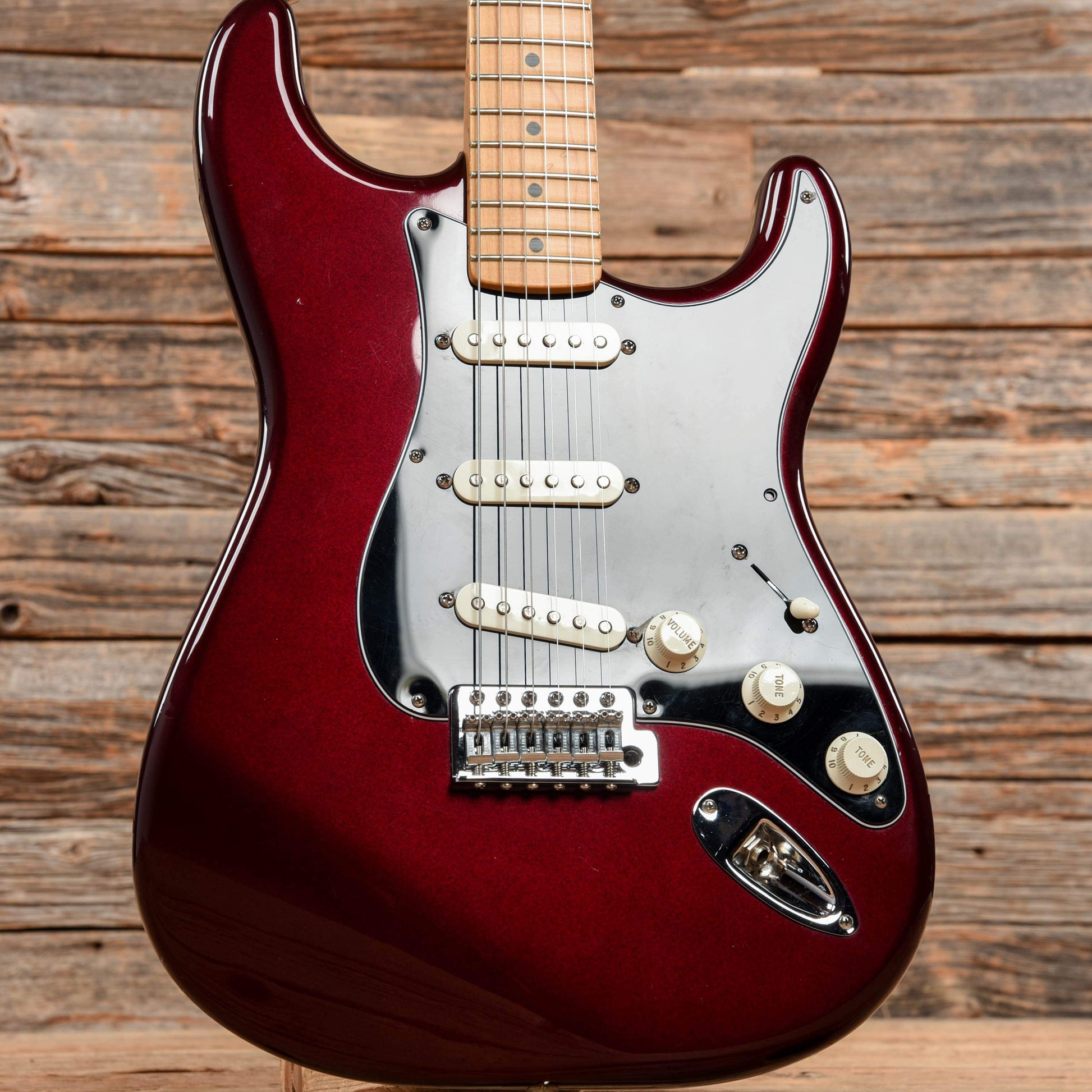 Fender Standard Stratocaster Midnight Wine 2008 Electric Guitars / Solid Body