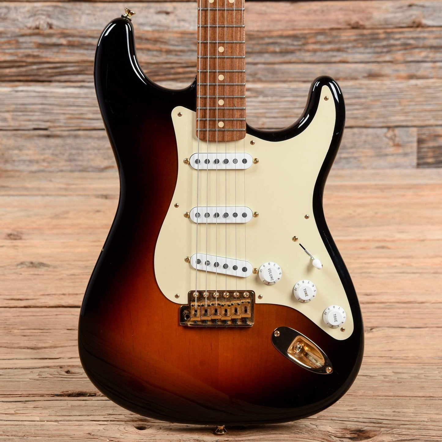 Fender Stevie Ray Vaughan Stratocaster Sunburst 2014 Electric Guitars / Solid Body