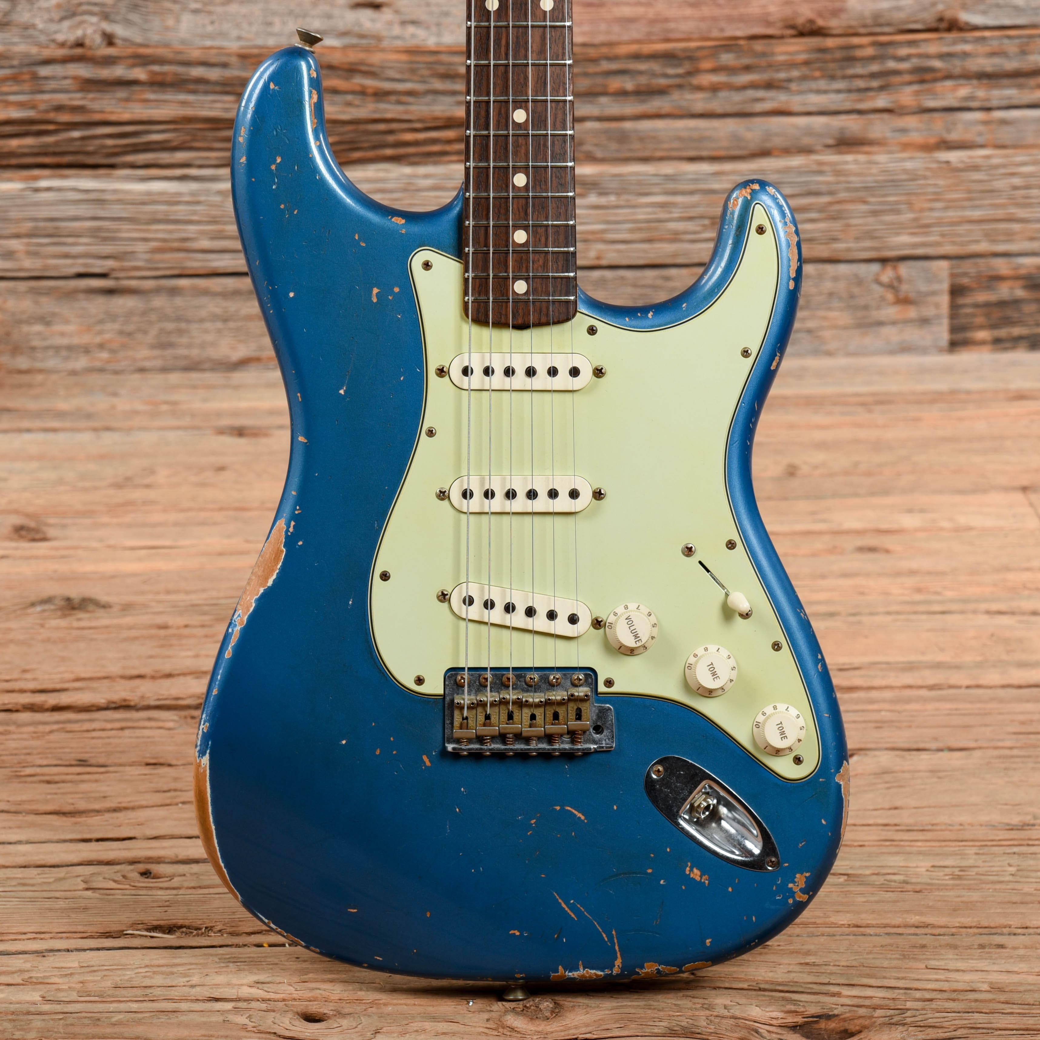 Fender Stratocaster '62 Relic Lake Placid Blue 2012 Electric Guitars / Solid Body