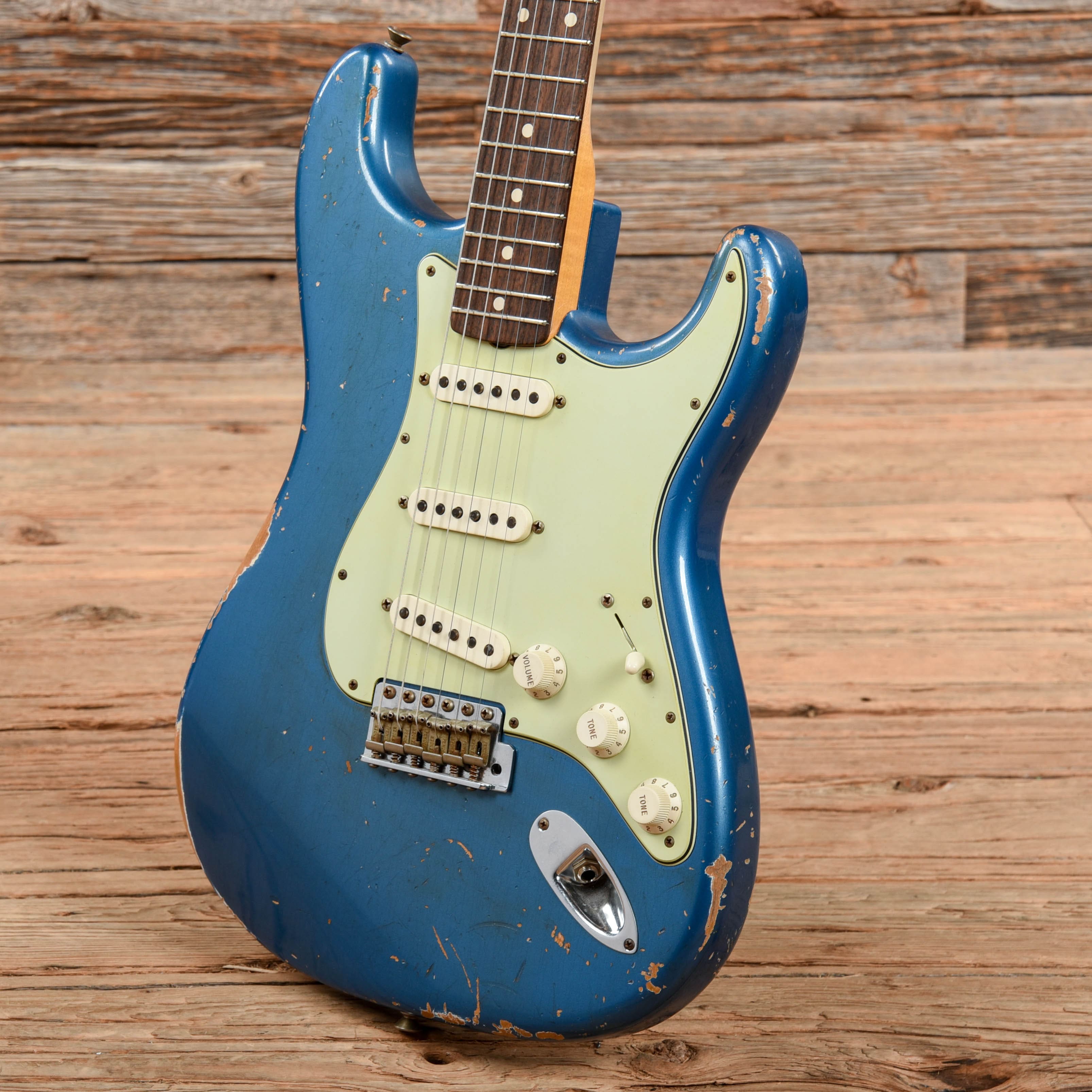 Fender Stratocaster '62 Relic Lake Placid Blue 2012 Electric Guitars / Solid Body