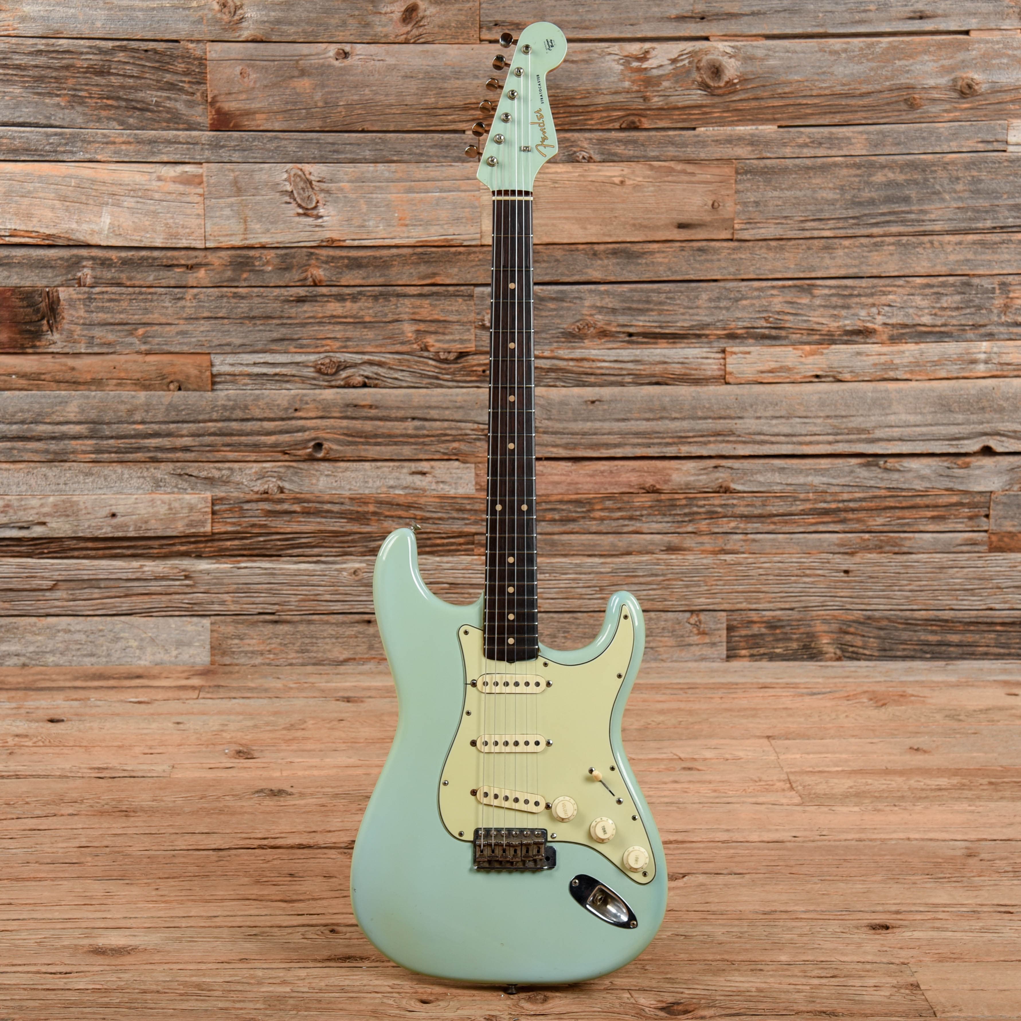 Fender Stratocaster Sonic Blue Refin 1960 – Chicago Music Exchange