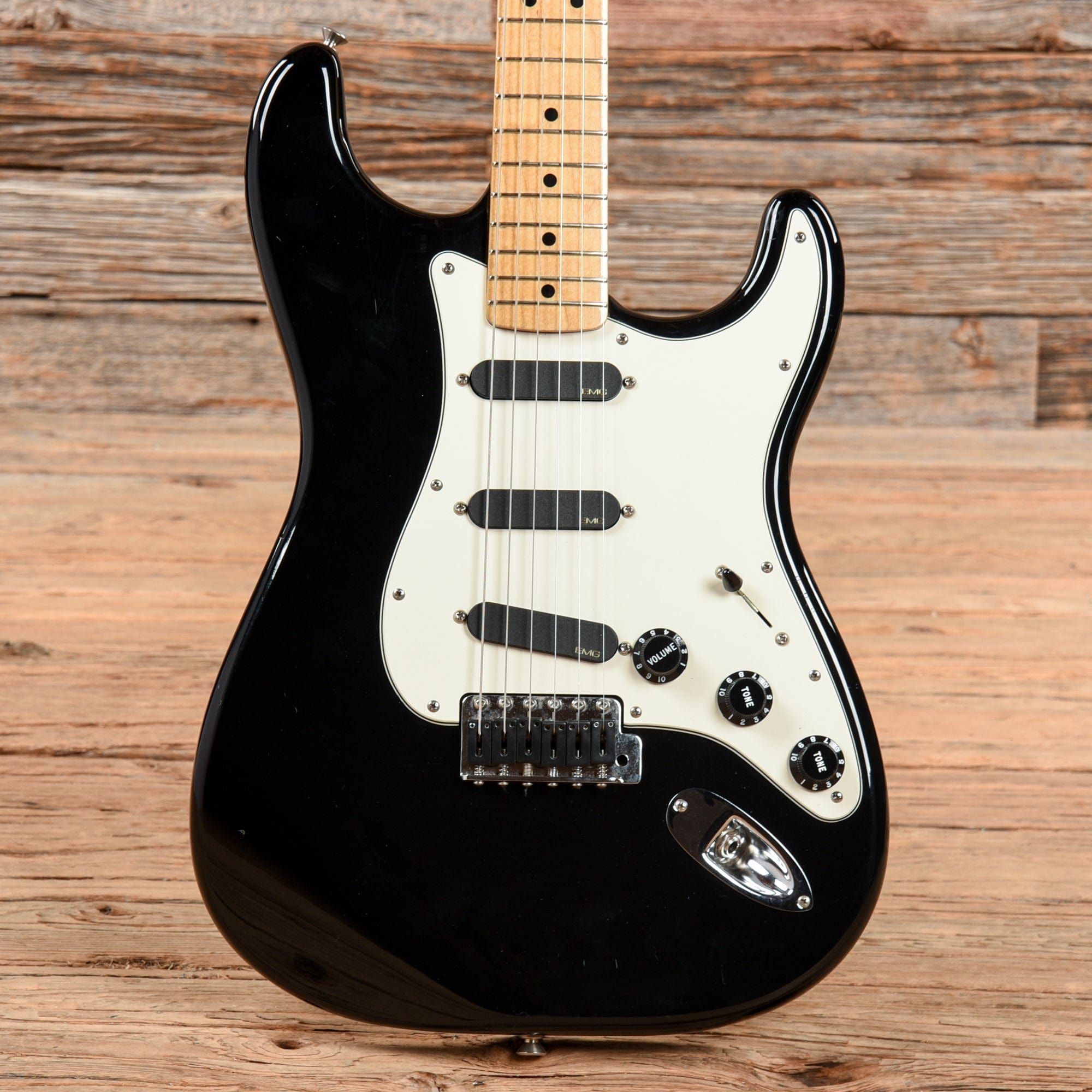 Fender Stratocaster ST-68 CIJ Black – Chicago Music Exchange