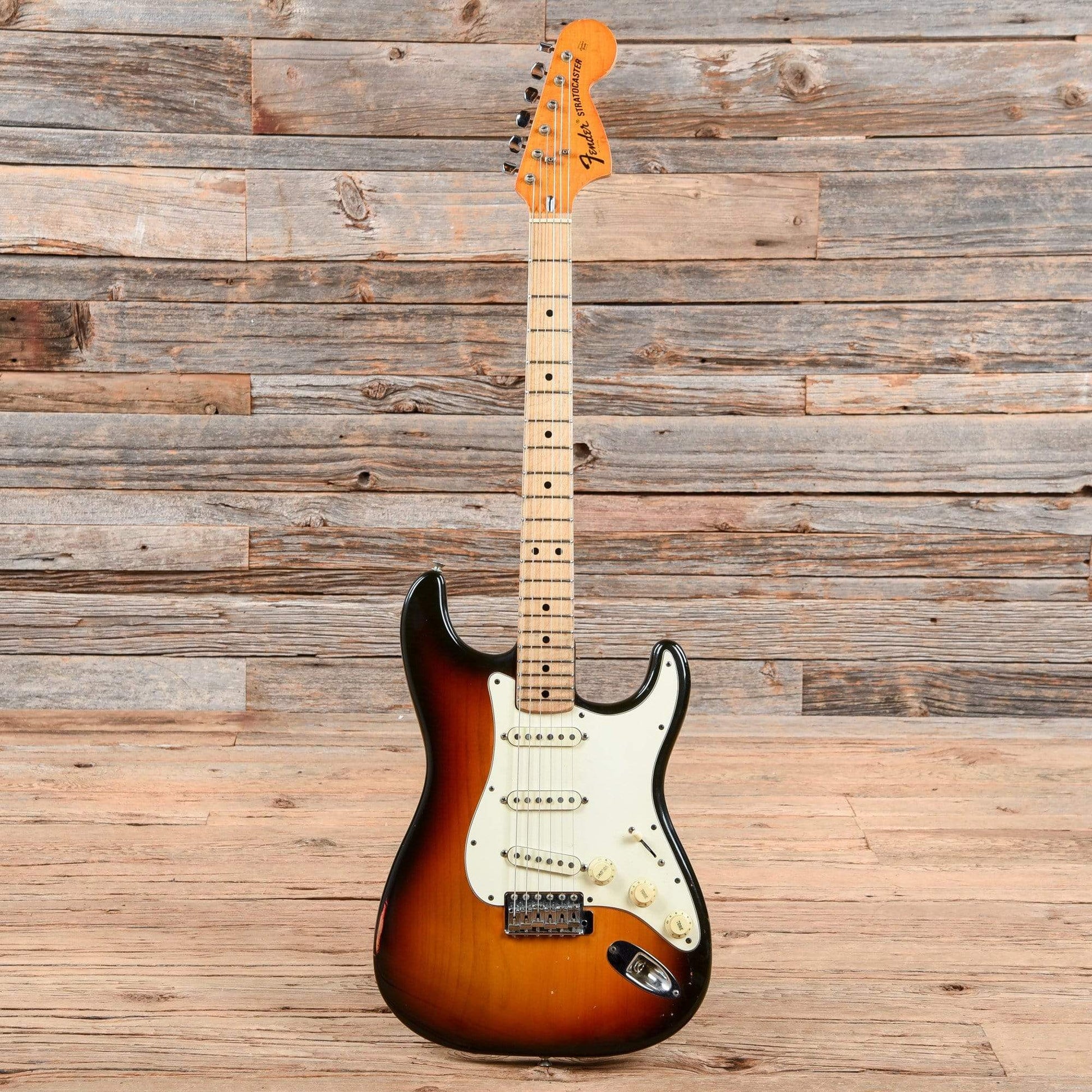 Fender Stratocaster Sunburst 1973 Electric Guitars / Solid Body