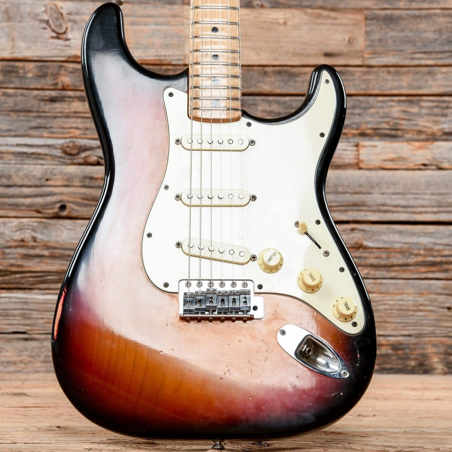 Fender Stratocaster Sunburst 1973 Electric Guitars / Solid Body