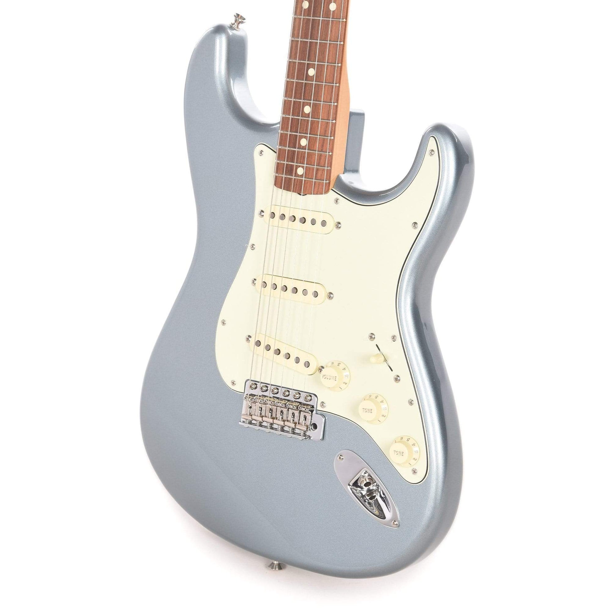 Fender Vintera '60s Stratocaster Ice Blue Metallic Electric Guitars / Solid Body