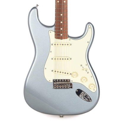 Fender Vintera '60s Stratocaster Ice Blue Metallic Electric Guitars / Solid Body