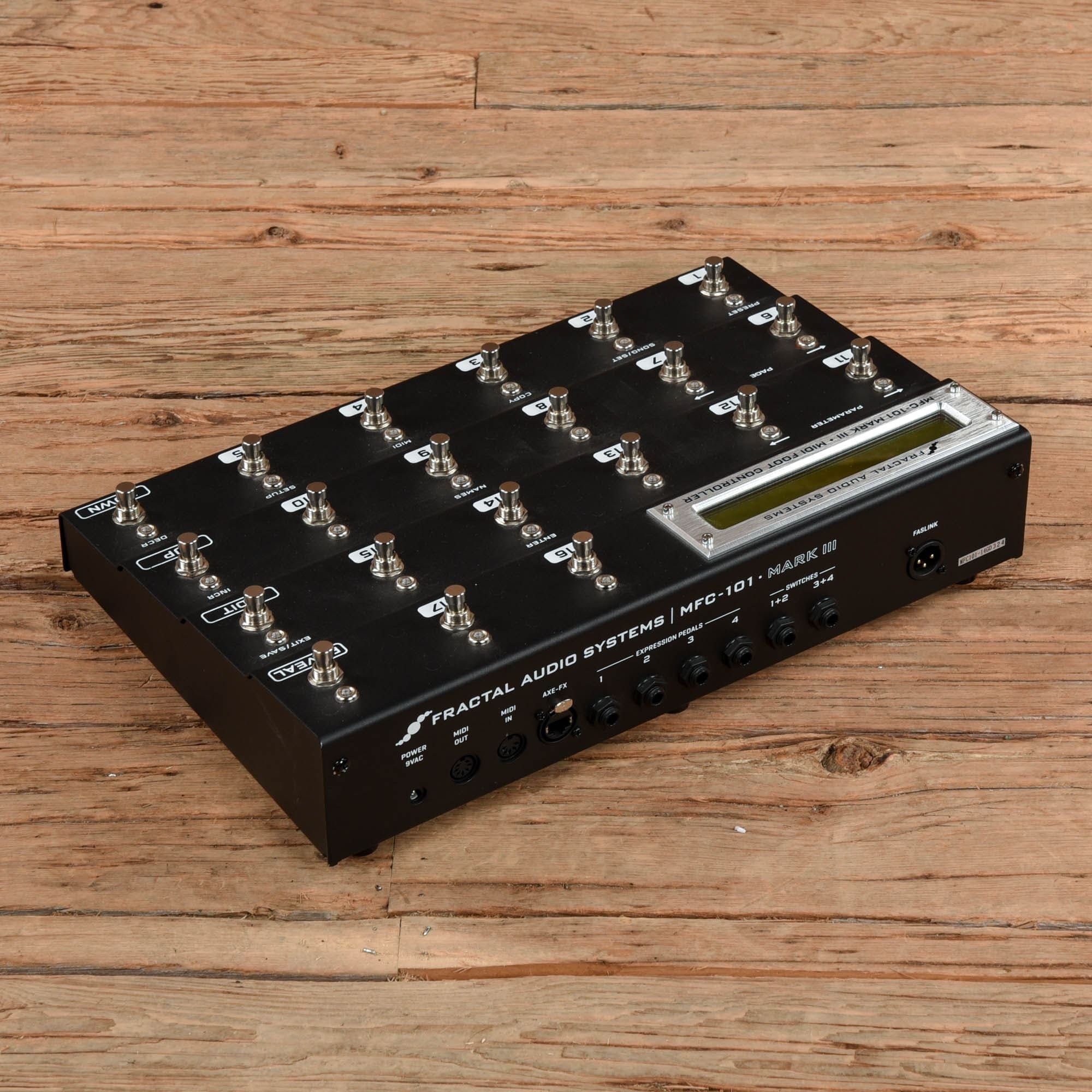 Fractal Audio Systems MFC-101 Mark III MIDI Foot Controller 