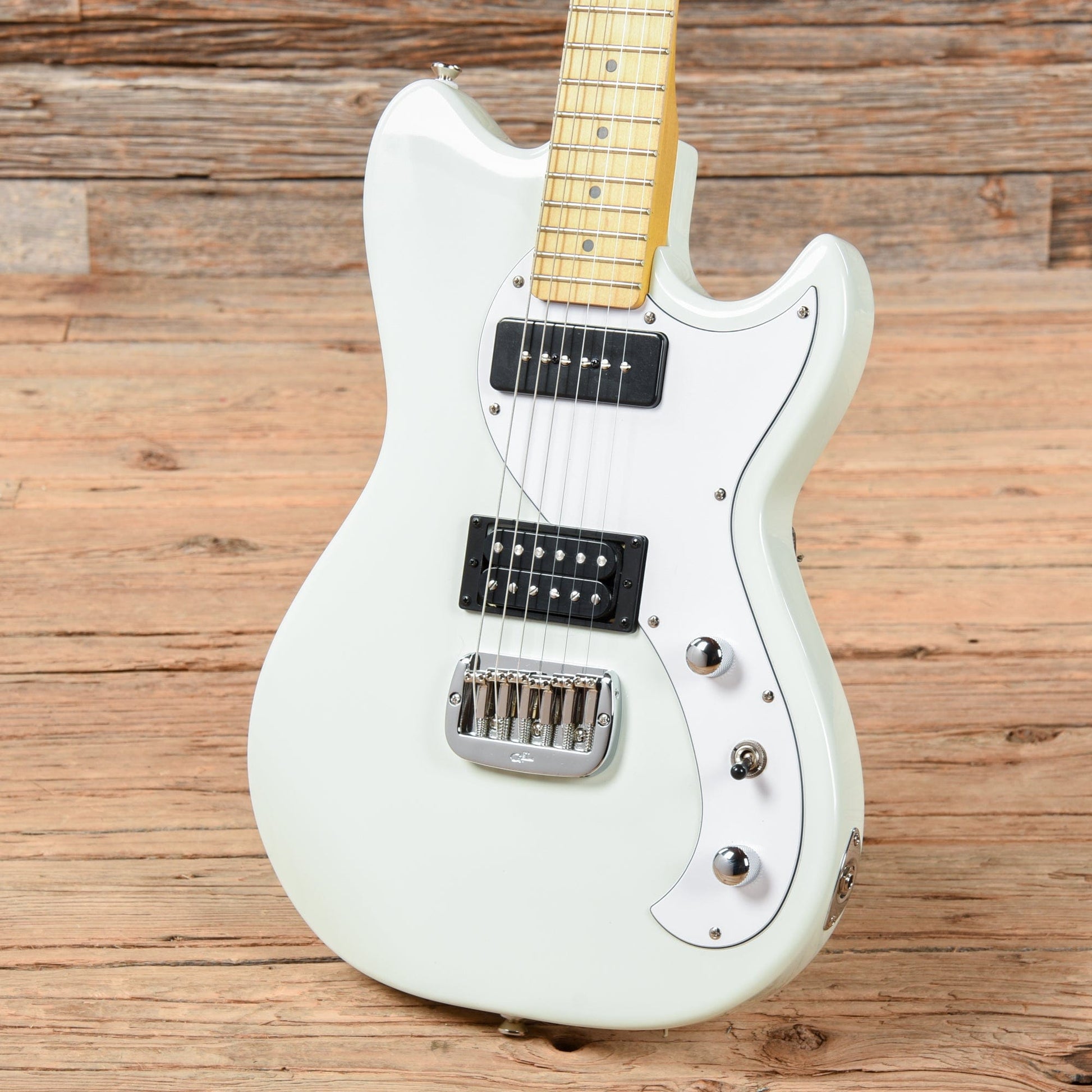 G&L Tribute Series Fallout White 2021 Electric Guitars / Solid Body