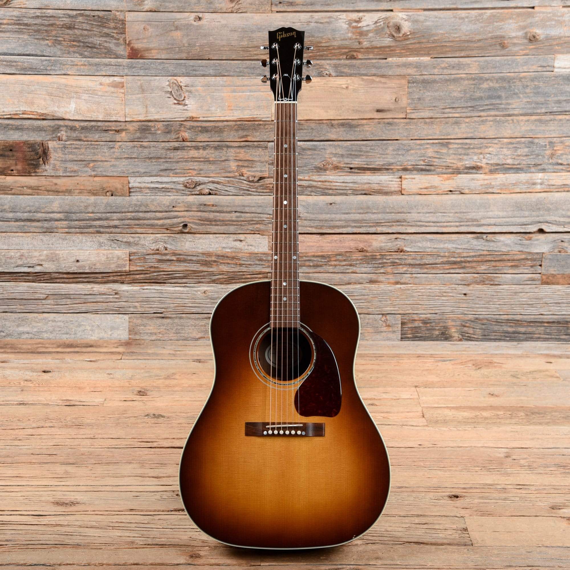 Gibson J-15 Walnut Burst 2018 – Chicago Music Exchange