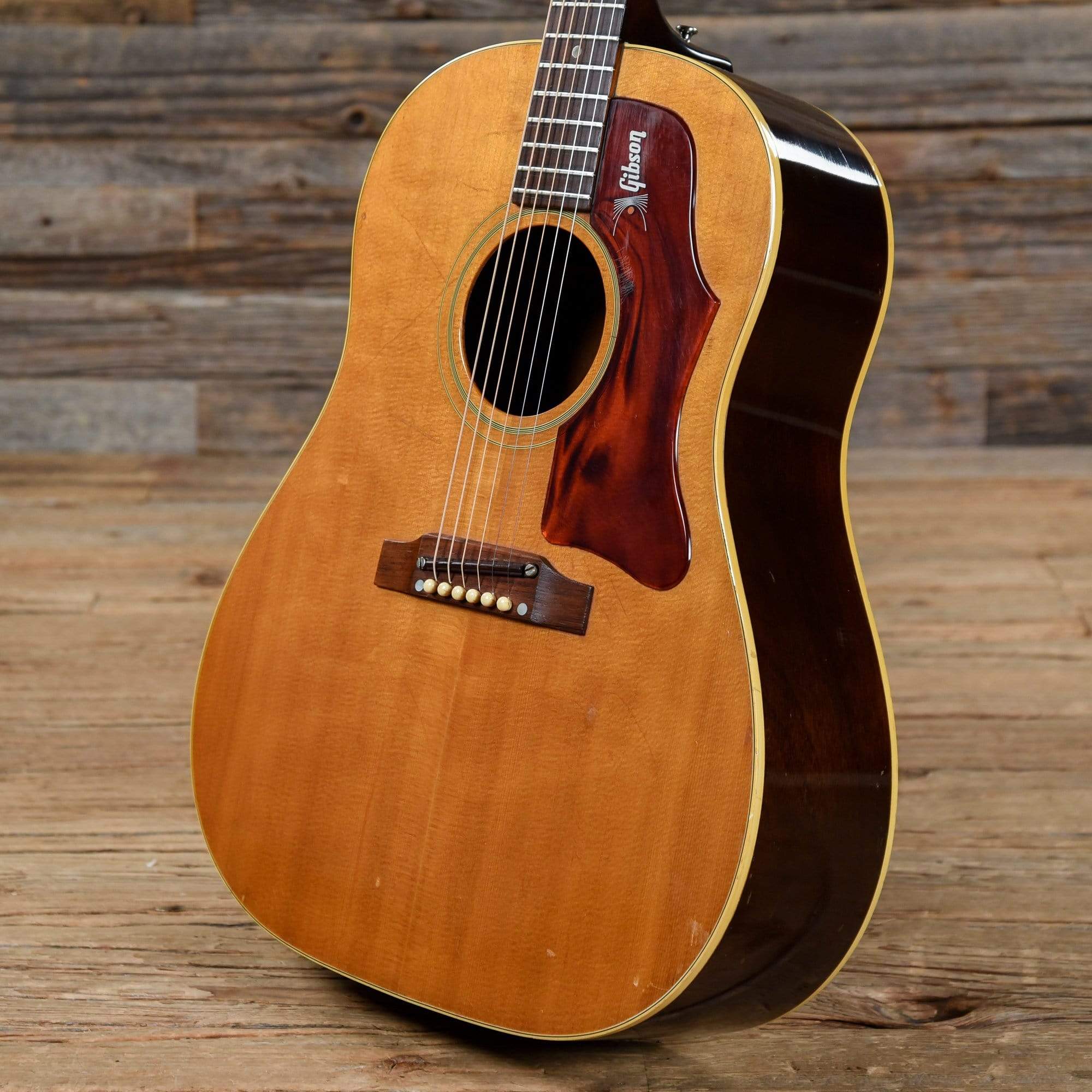 Gibson J-50 Natural 1968 – Chicago Music Exchange