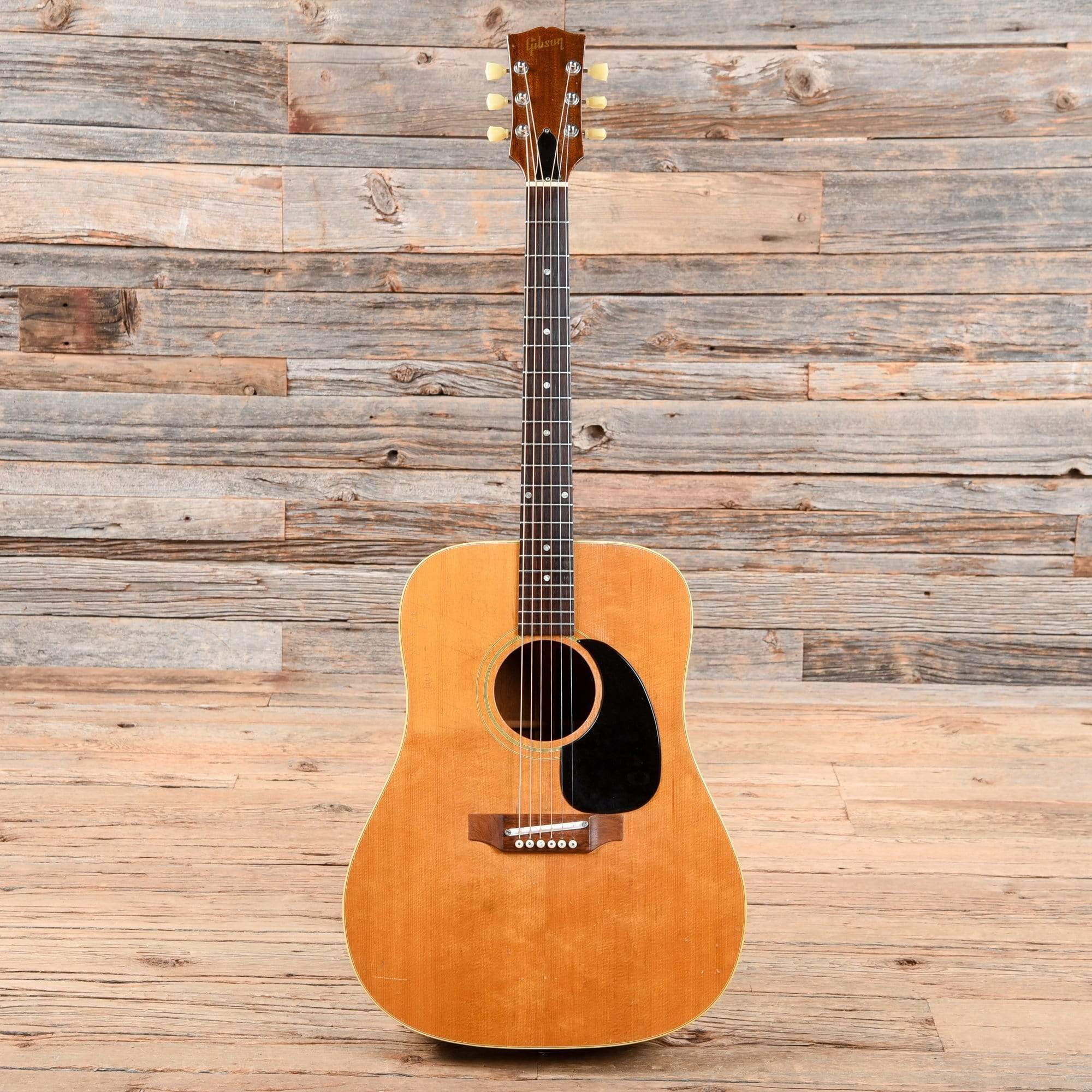 Gibson J-50 Natural 1969 – Chicago Music Exchange