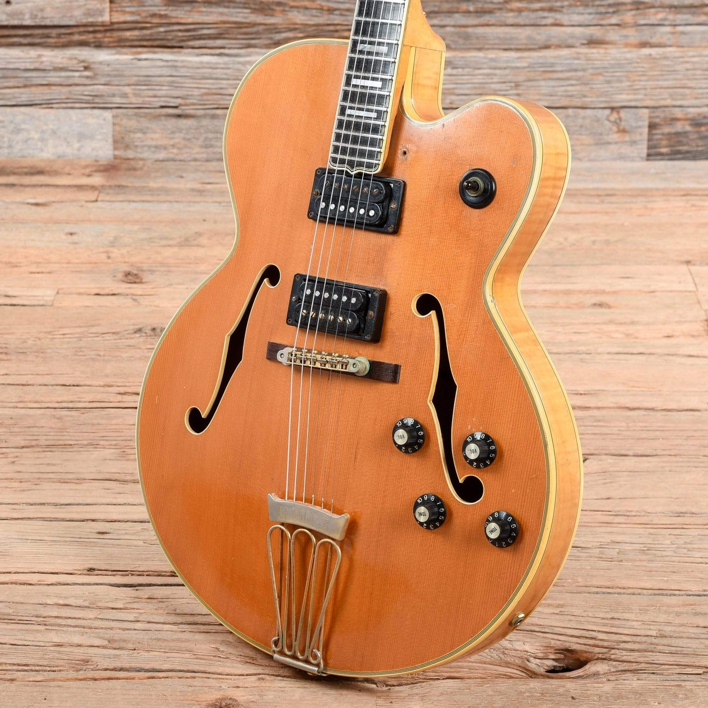 Gibson Byrdland Natural 1969 Electric Guitars / Hollow Body