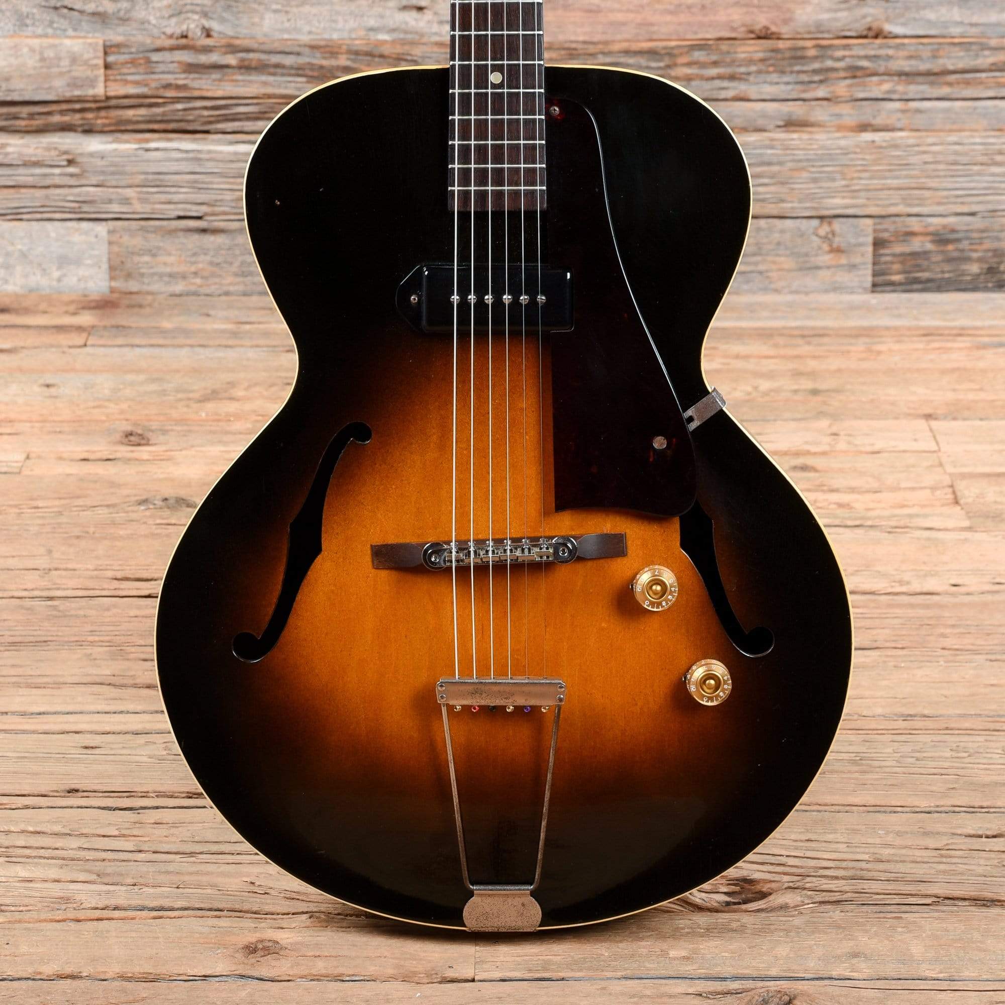 Gibson ES-125 Sunburst 1953 – Chicago Music Exchange