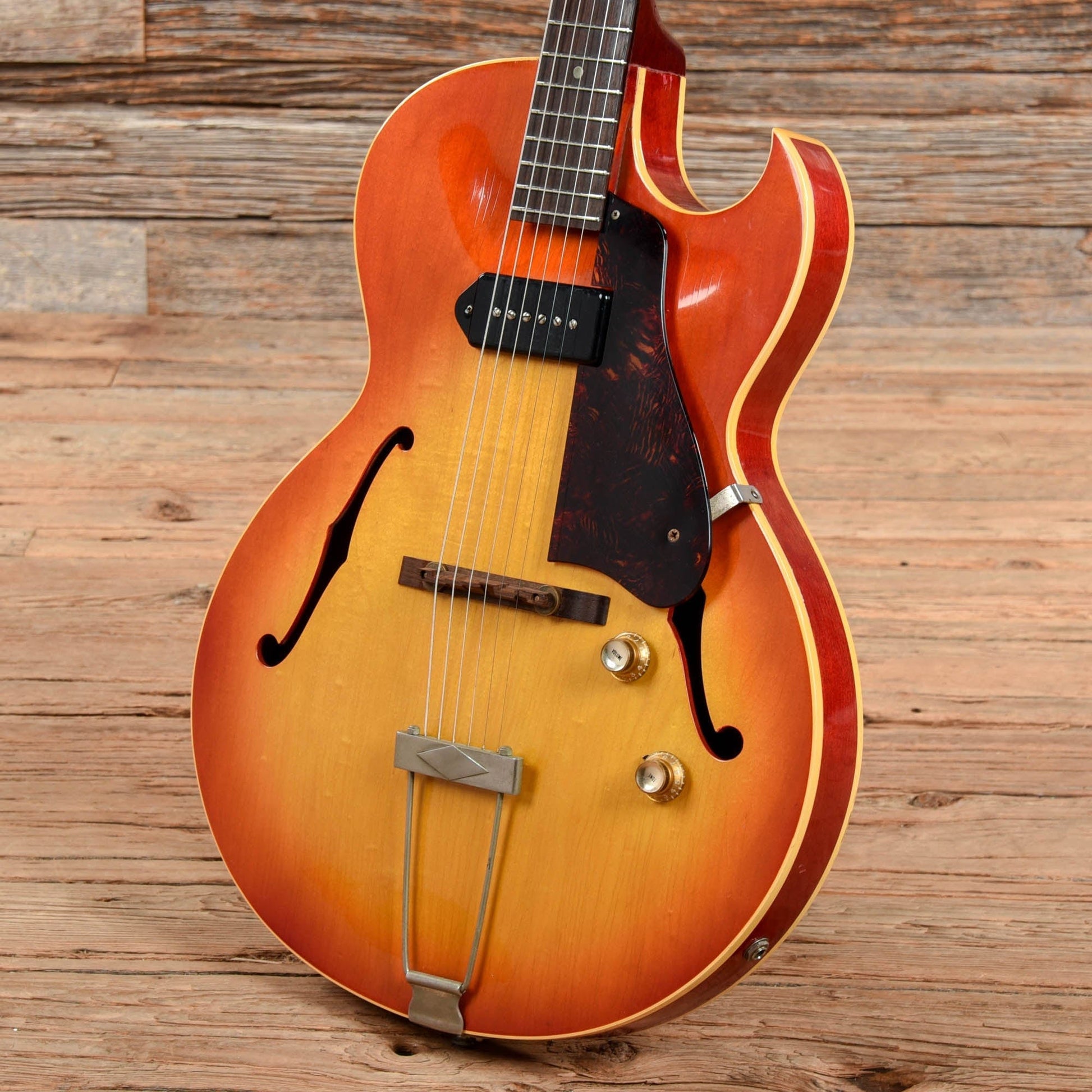 Gibson ES-125 Sunburst 1965 Electric Guitars / Hollow Body