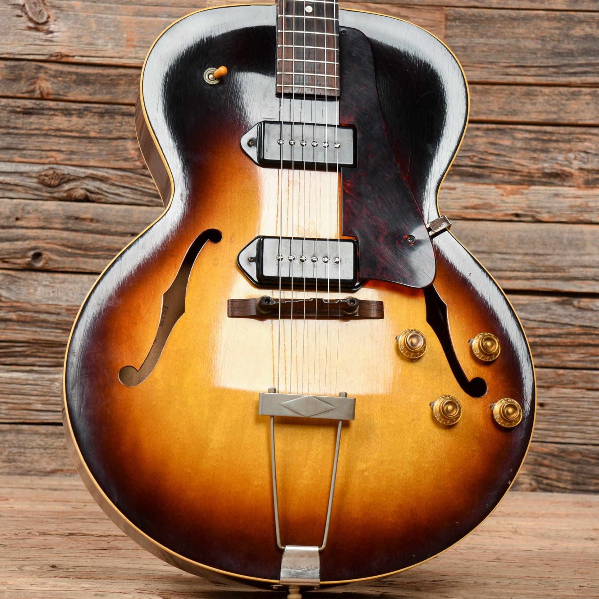 Gibson ES-125D Sunburst 1957 Electric Guitars / Hollow Body