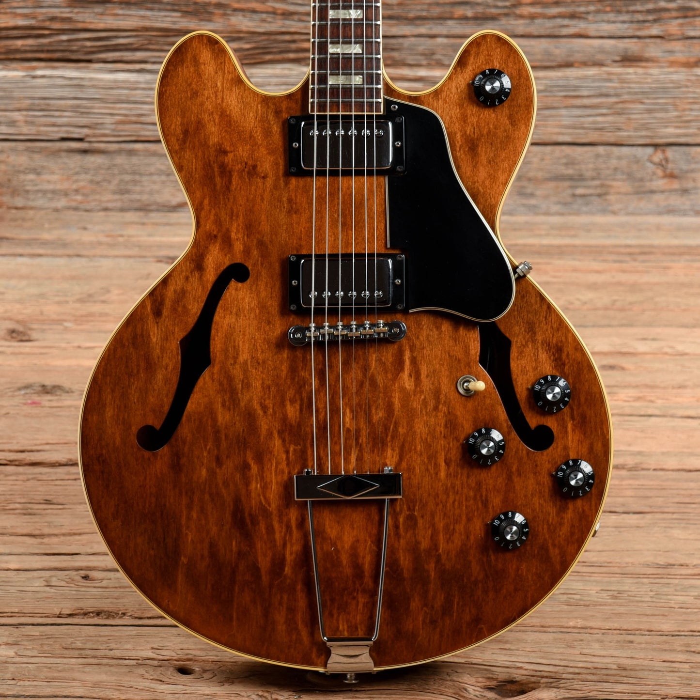 Gibson ES-150 Walnut 1974 Electric Guitars / Hollow Body