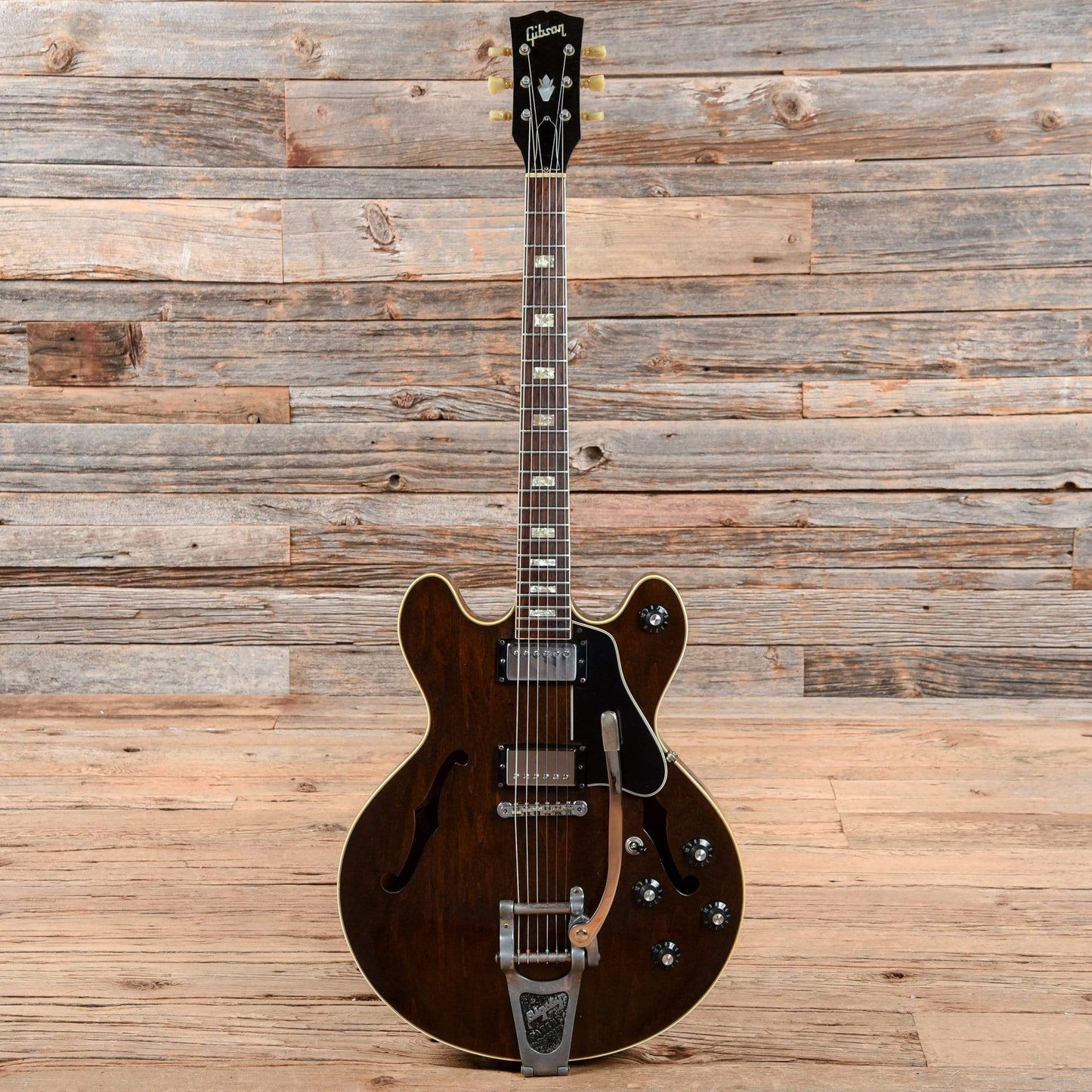 Gibson ES-150DC Walnut 1975 Electric Guitars / Hollow Body