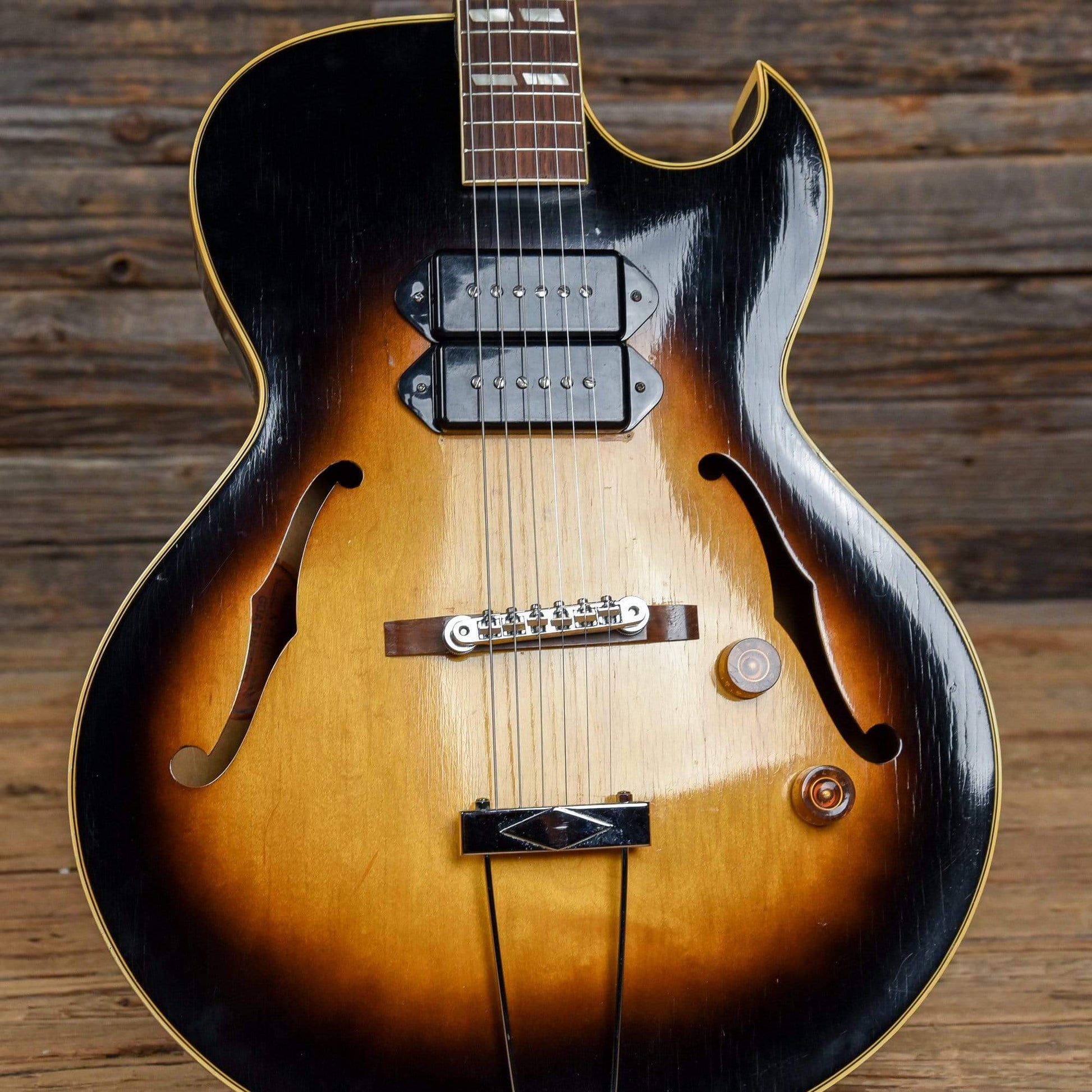 Gibson ES-175 Sunburst 1955 Electric Guitars / Hollow Body