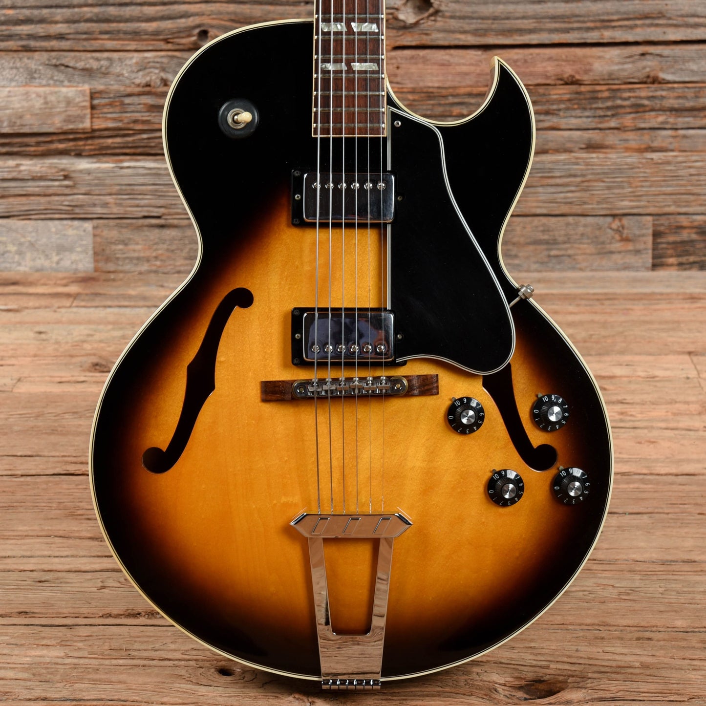 Gibson ES-175 Sunburst 1976 Electric Guitars / Hollow Body