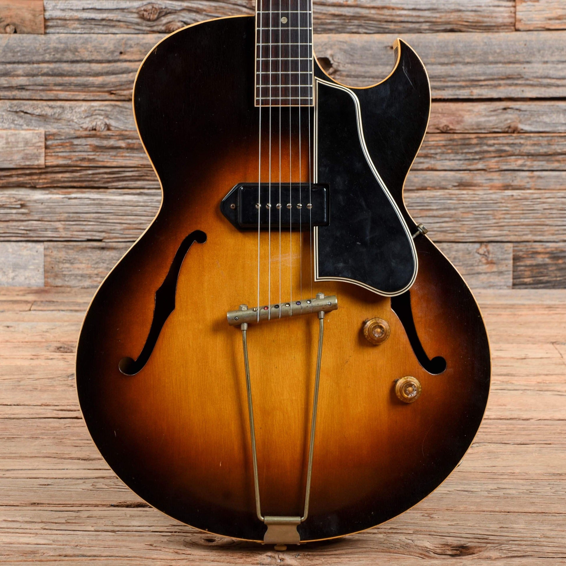 Gibson ES-225T Sunburst 1956 Electric Guitars / Hollow Body