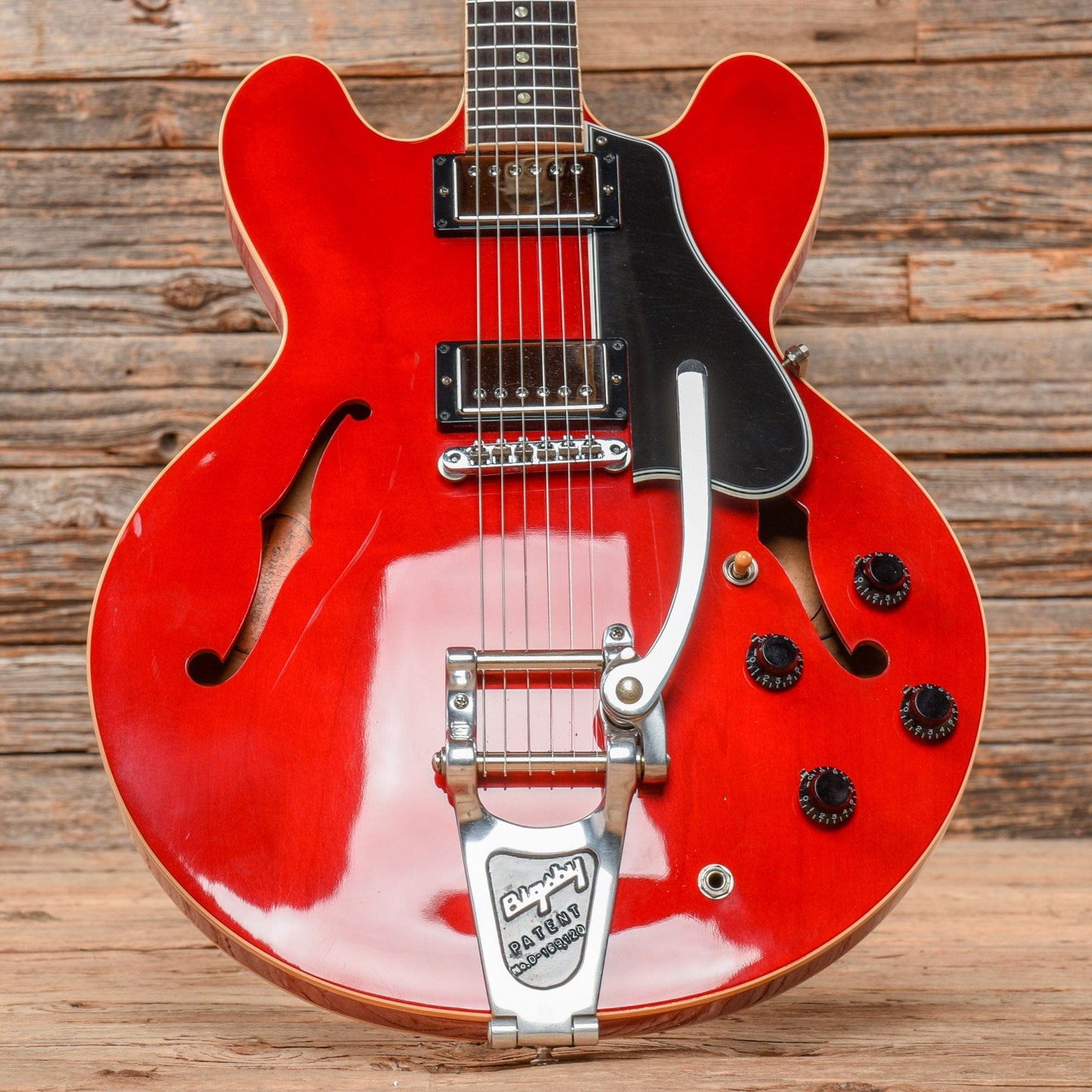 Gibson Custom 1959 ES-335 Cherry 2011 Electric Guitars / Semi-Hollow